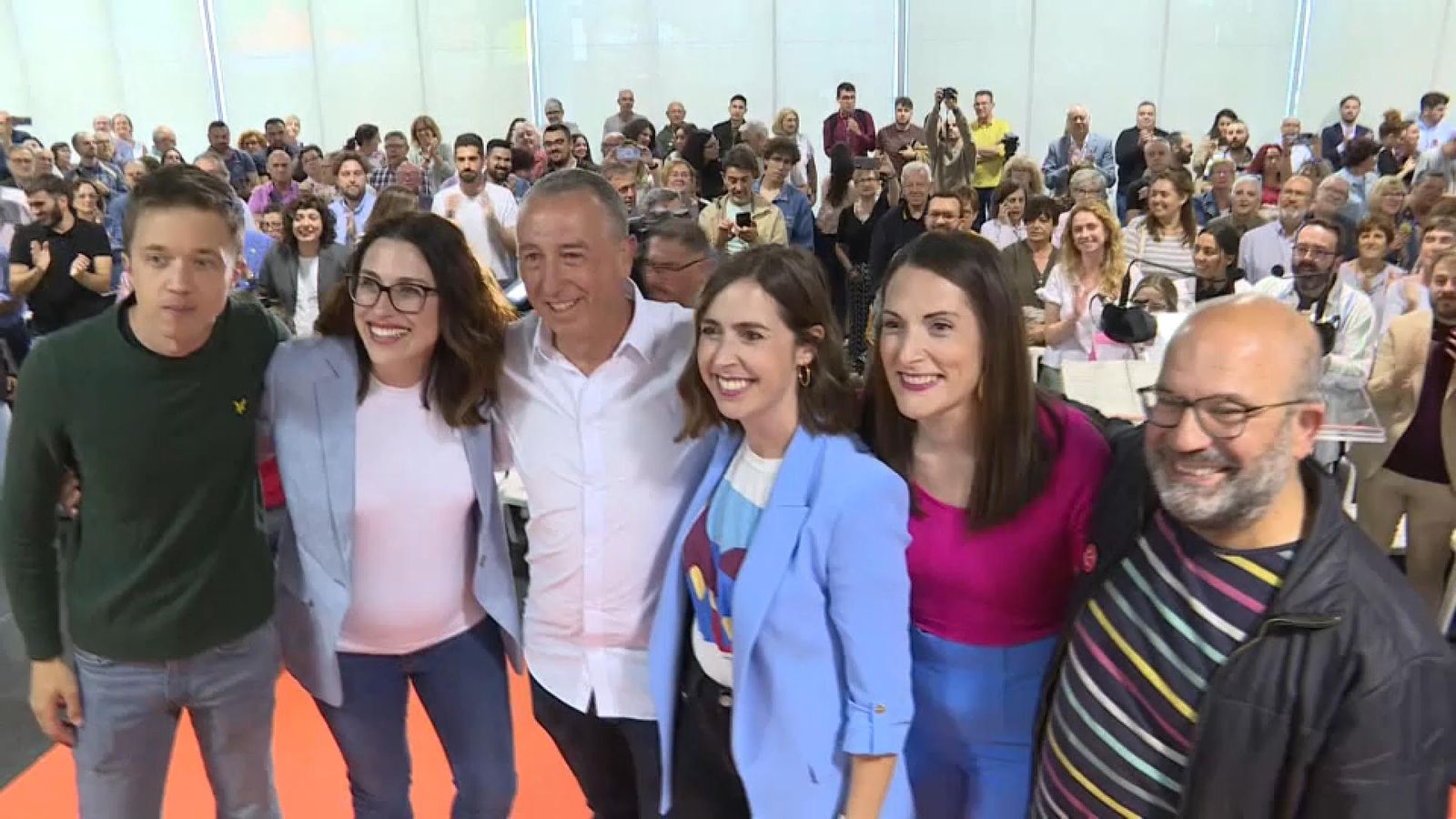 Díaz i Campello (centre i segona per la dreta, respectivament), en un acte de campanya electoral
