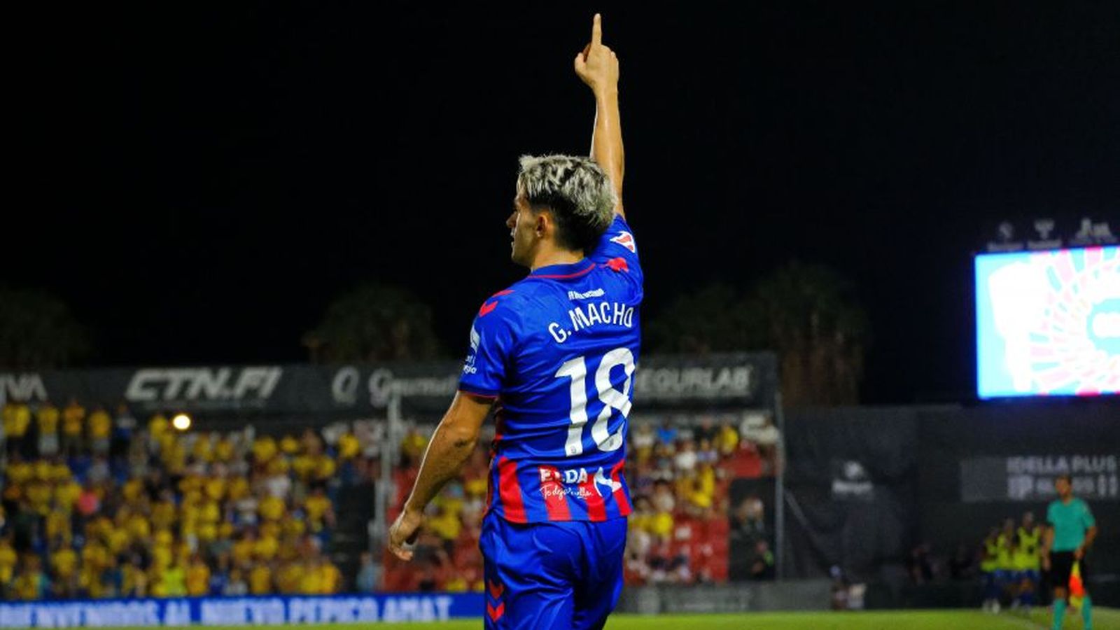 Guille Macho ha marcat un dels gols de la temporada: directe des del córner
