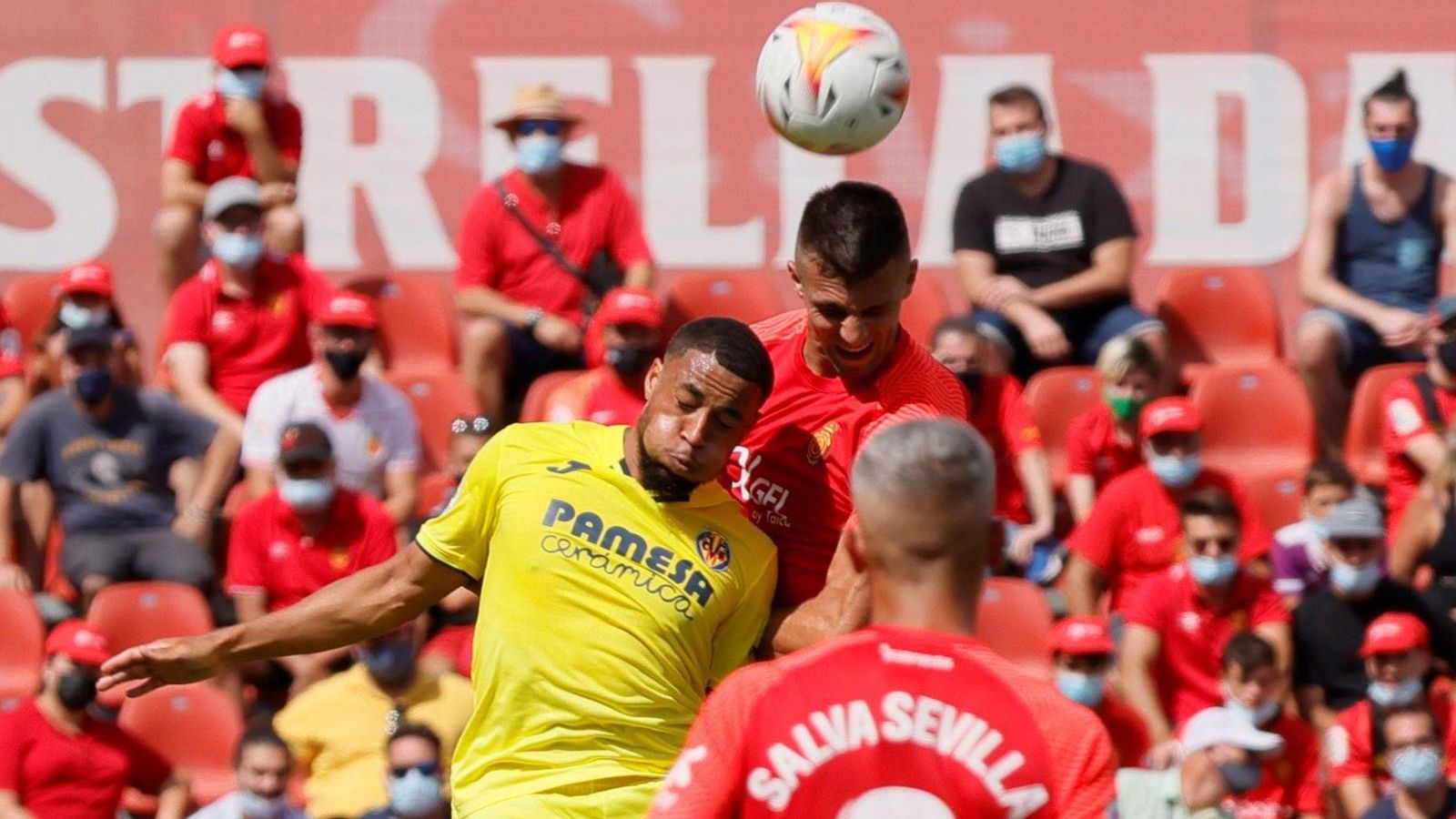 Danjuma lluita per una pilota dividida