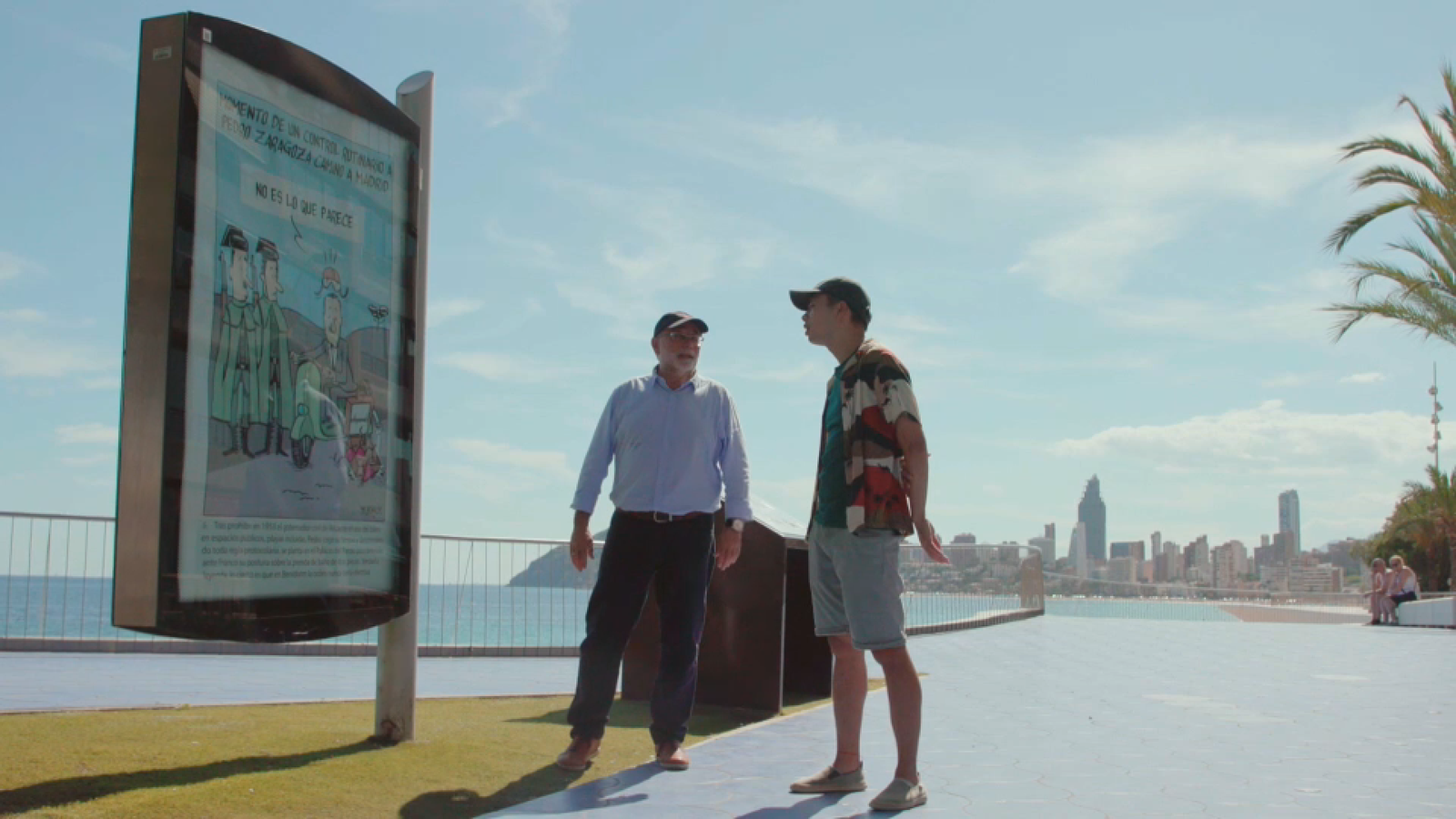 Vinyeta a Benidorm que explica com Pedro Zaragoza va aconseguir l'ús del biquini durant la dictadura