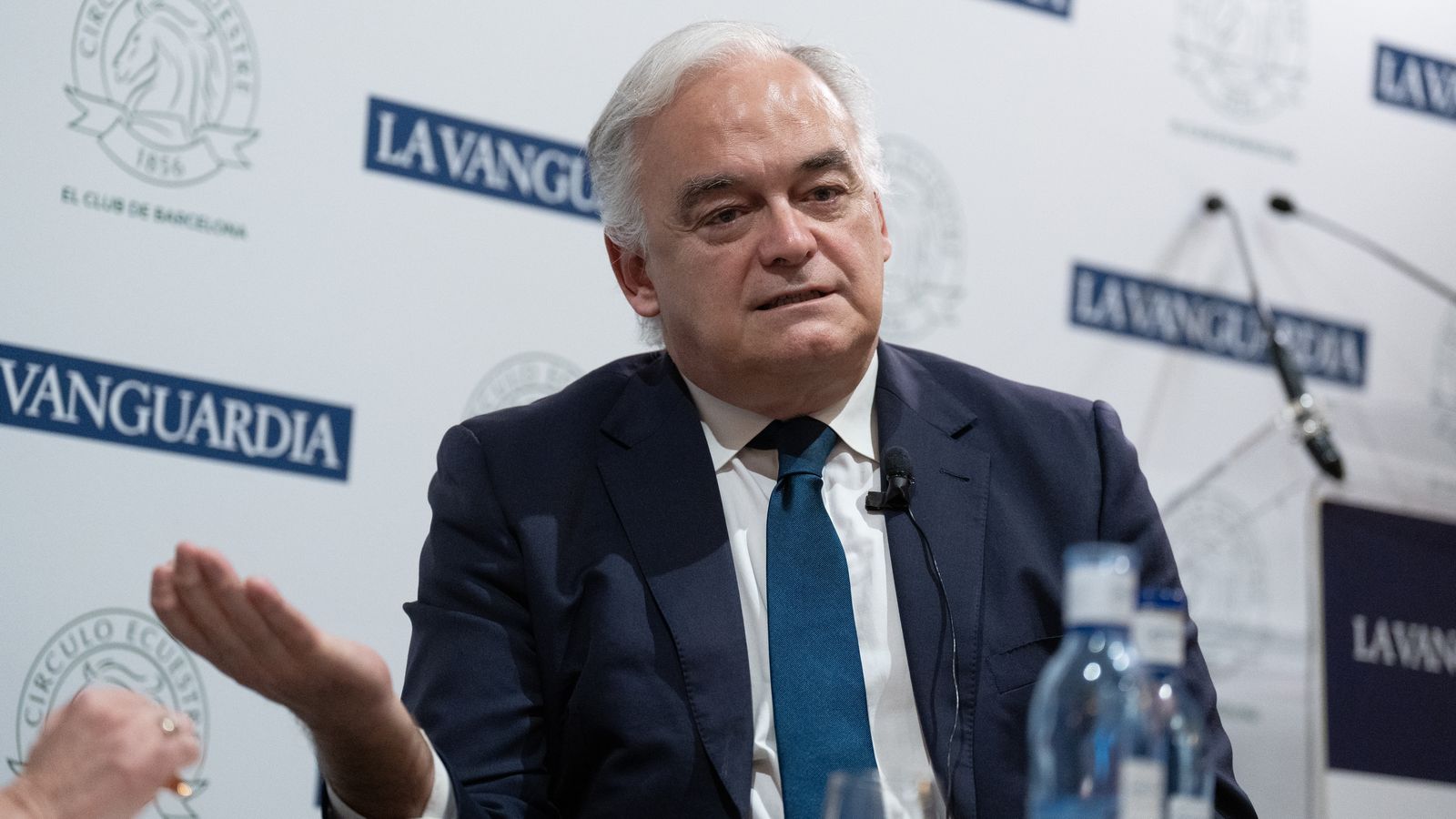 El vicesecretari d'Institucional del Partit Popular, Esteban González Pons, intervé durant un col·loqui, en el Cercle Eqüestre