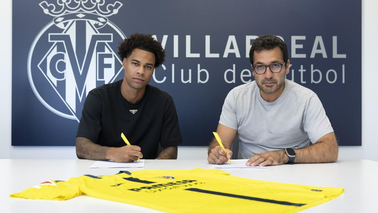 El Villarreal fitxa Buchanan thumbnail BUCHANAN 1
