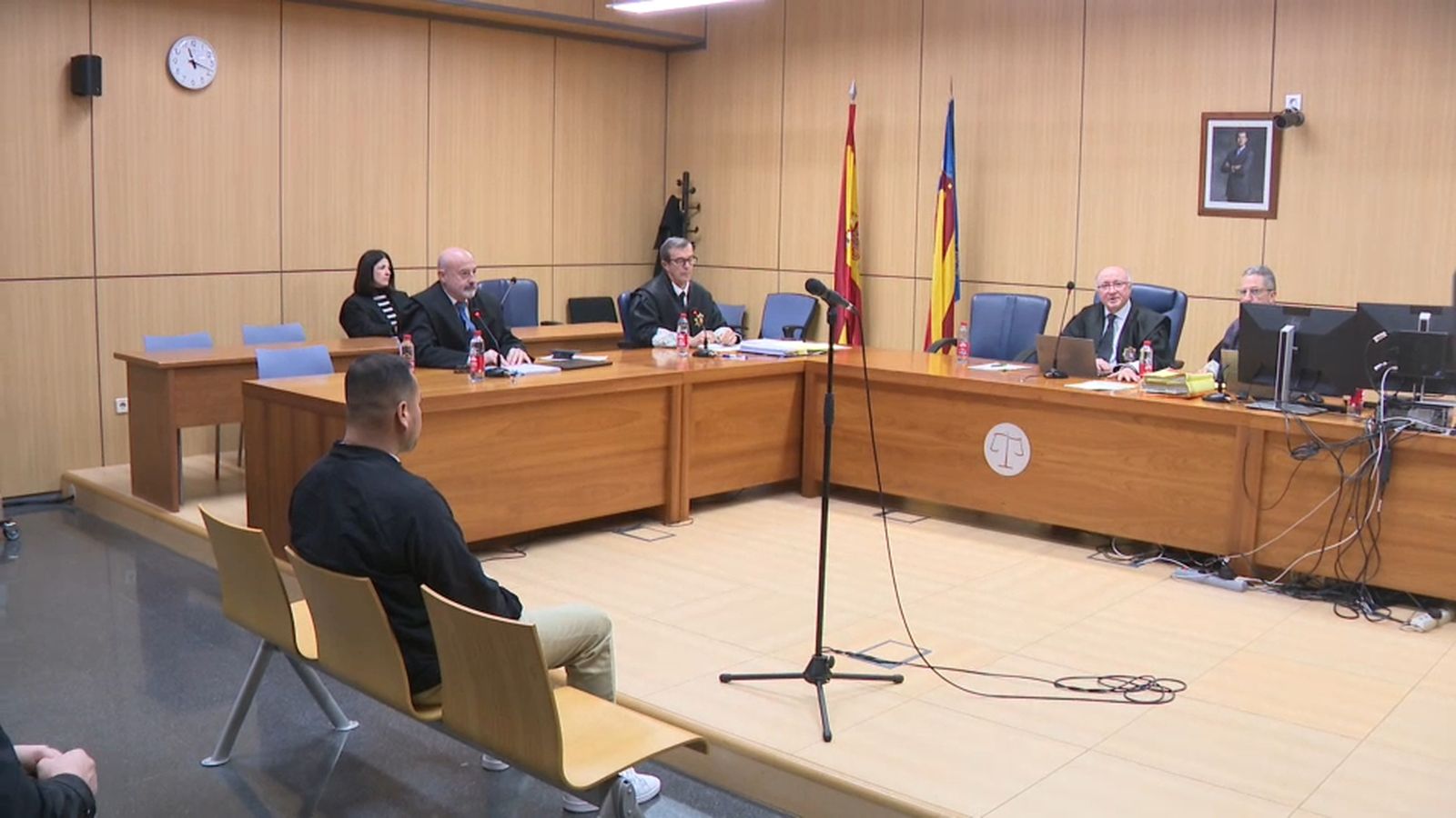 El jurat considera culpable el detingut per l'assassinat del canonge, en connivència amb una altra persona