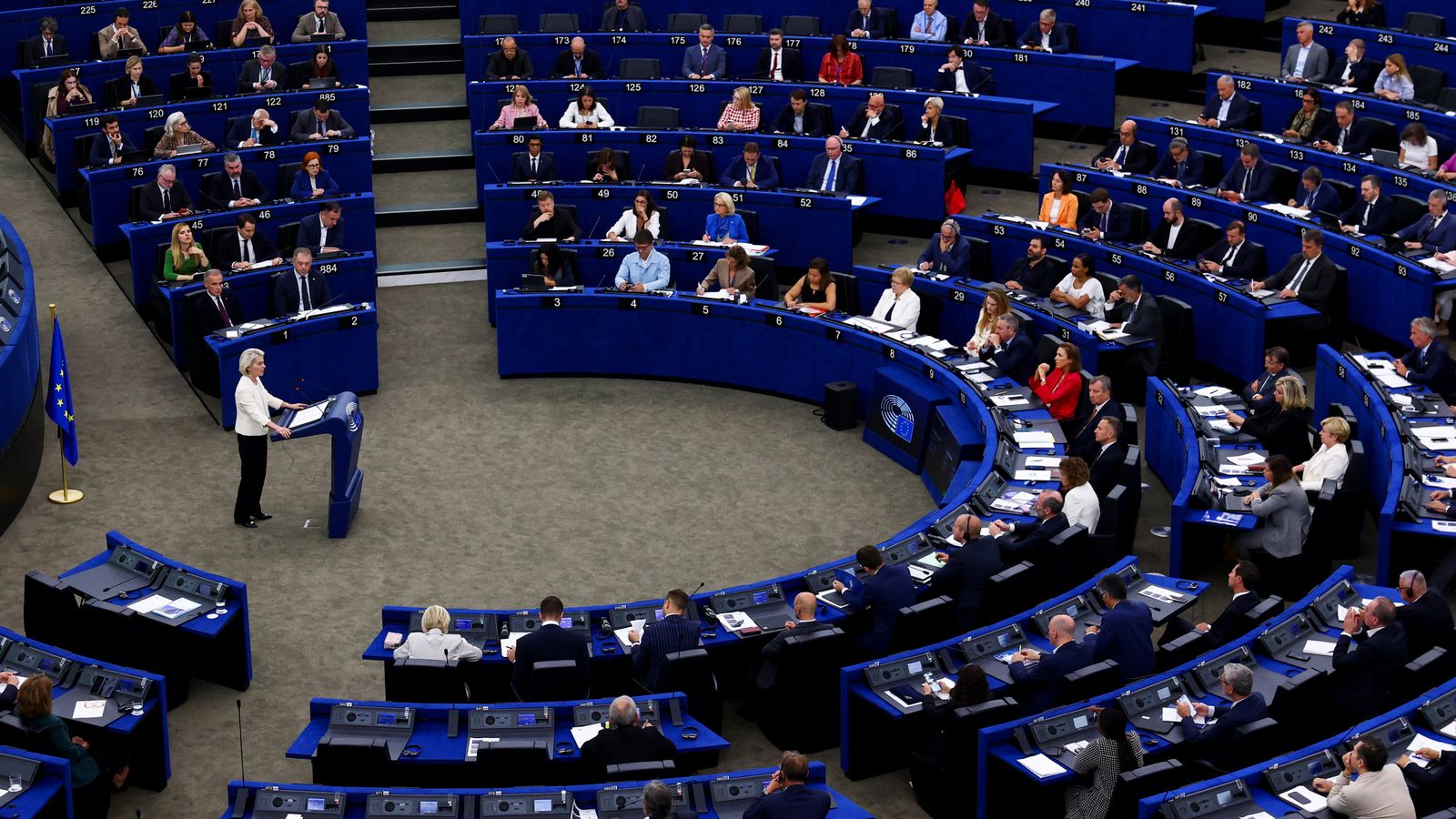 La presidenta de la Comissió Europea, Ursula von der Leyen, a l'europarlament