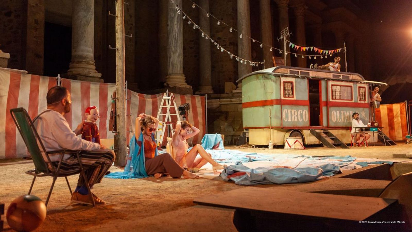 Una escena d''Anfitrión', l'obra que interpretaran Pepón Nieto, Fele Martínez i Paco Tous, el 22 i 23 d'agost