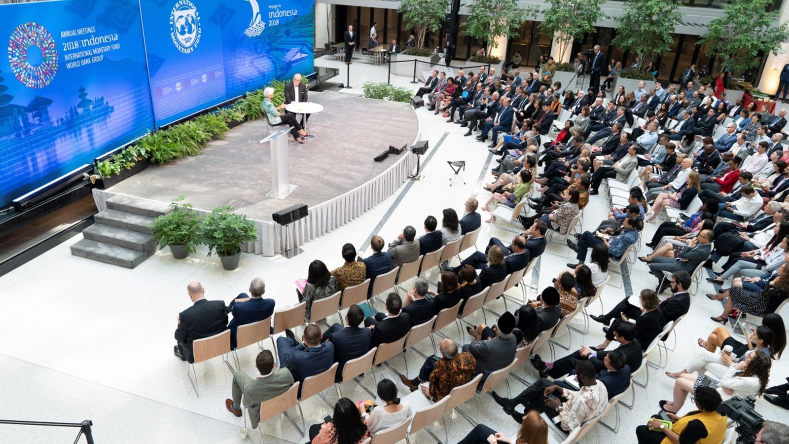 La directora del Fons Monetari Internacional (FMI), Christine Lagarde, pronuncia un discurs durant la reunió anual de l'organisme en Washington