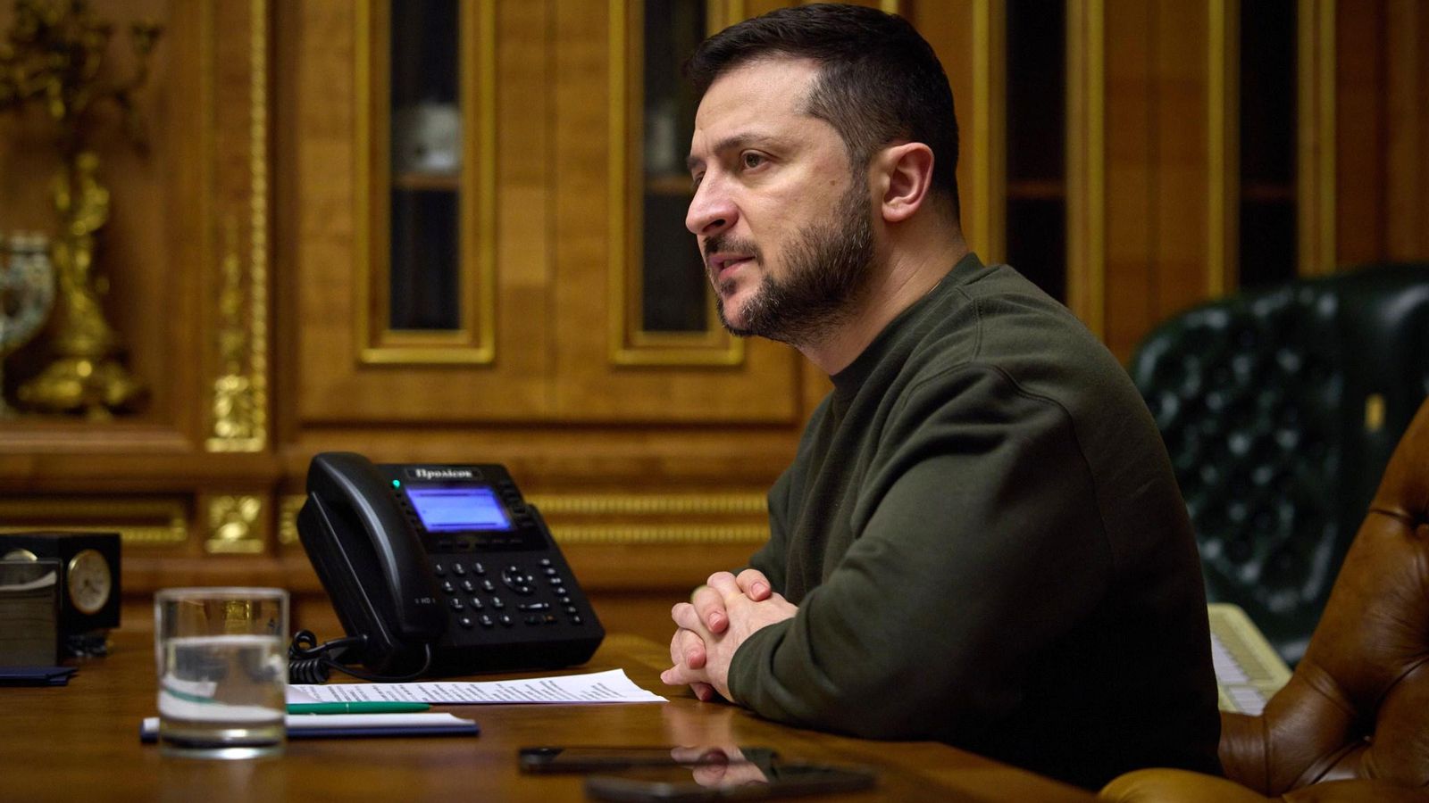 Zelenski manté reunions telefòniques amb la primera ministra danesa, Mette Frederiksen