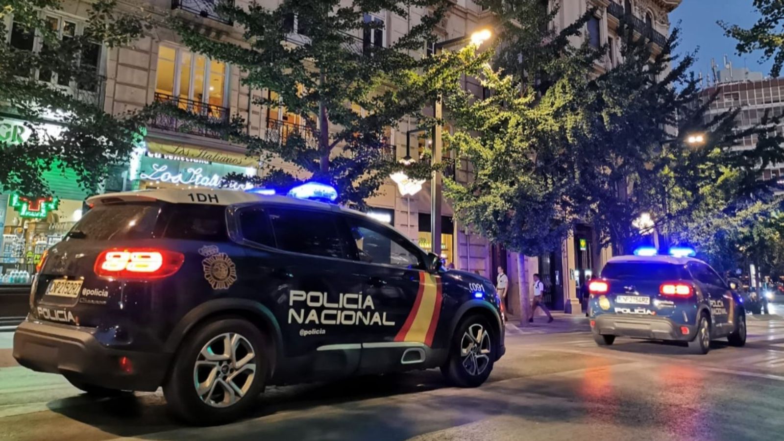 Els agents de la Policia Nacional van establir sis punts de control al trànsit rodat en diferents punts de València