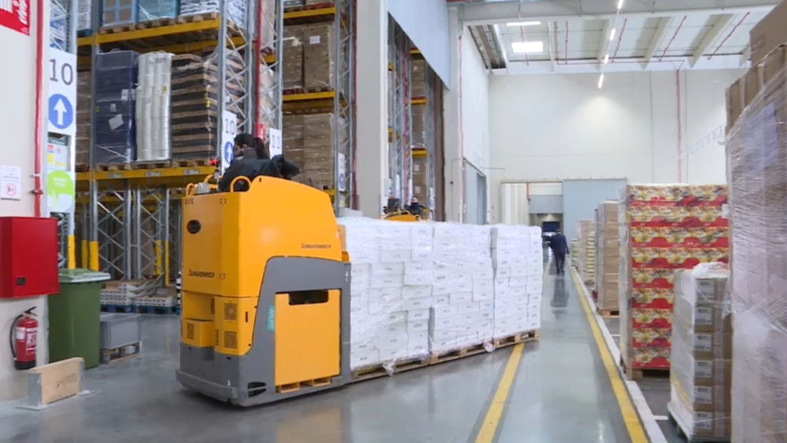 VÍDEO | Lidl inverteix 55 milions d\'euros en el nou centre logístic de Xest