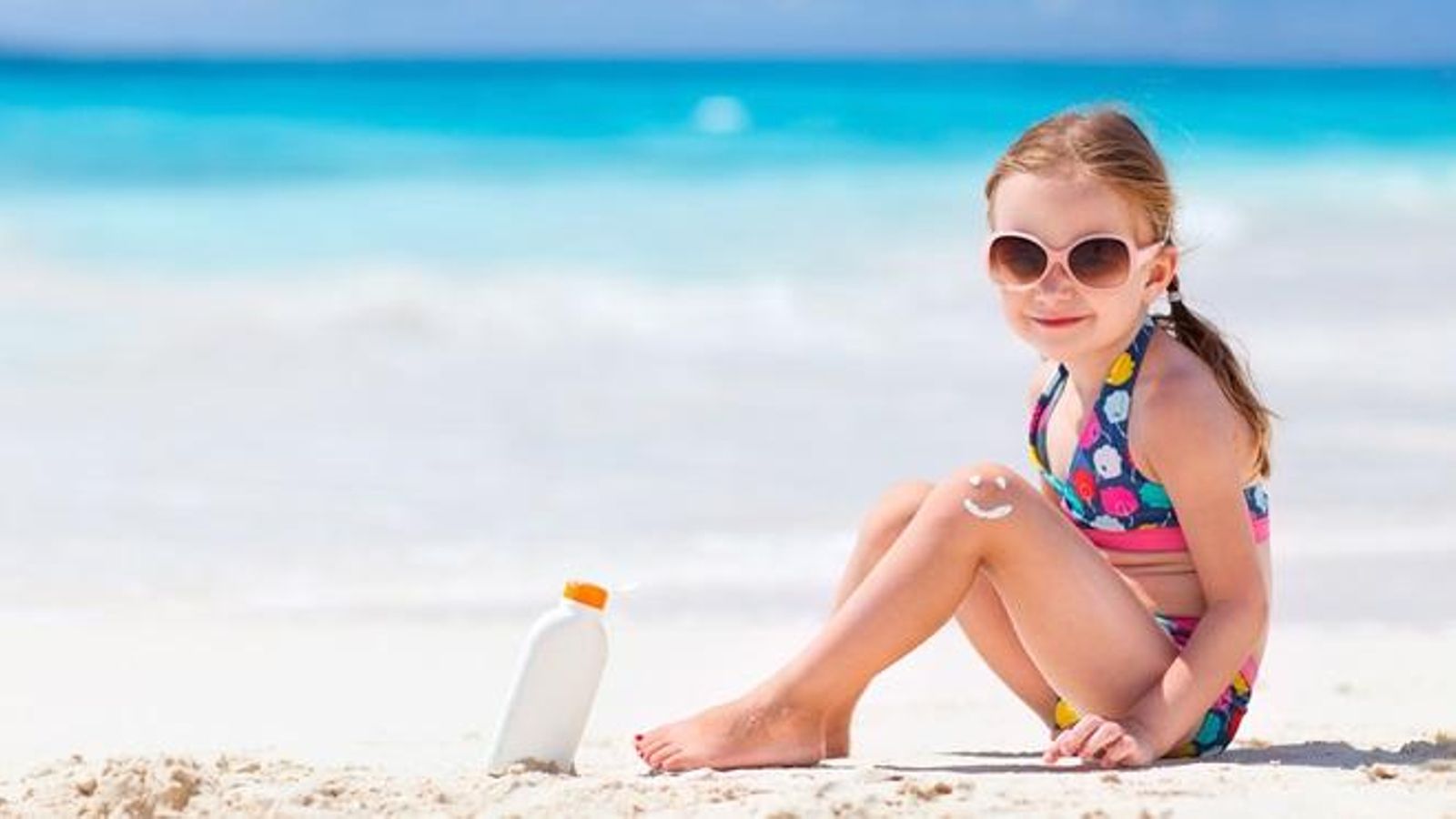 Eel cas dels xiquets l'OCU recomana aplicar productes de protecció SPF 30 o superior