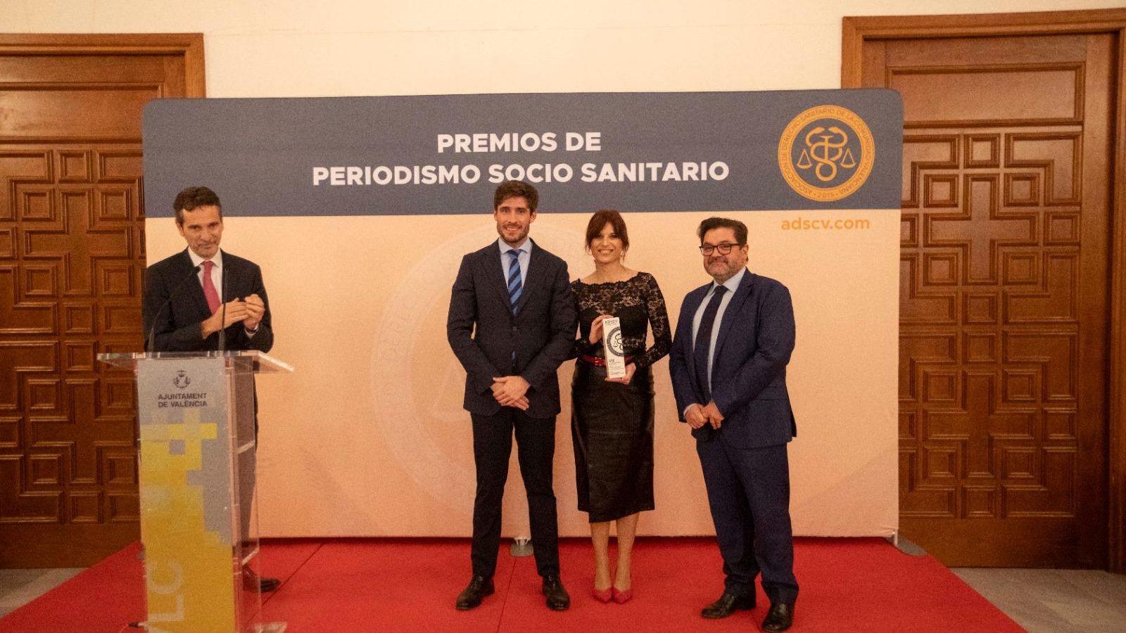 Els periodistes d'À Punt, Silvia Aucejo i Paco Miguel, reben el Premi al Millor Treball Periodístic 2024, atorgat per l’Associació de Dret Sanitari de la Comunitat Valenciana Els periodistes d'À Punt, Silvia Aucejo i Paco Miguel, reben el Premi al Millor Treball Periodístic 2024, atorgat per l’Associació de Dret Sanitari de la Comunitat Valenciana