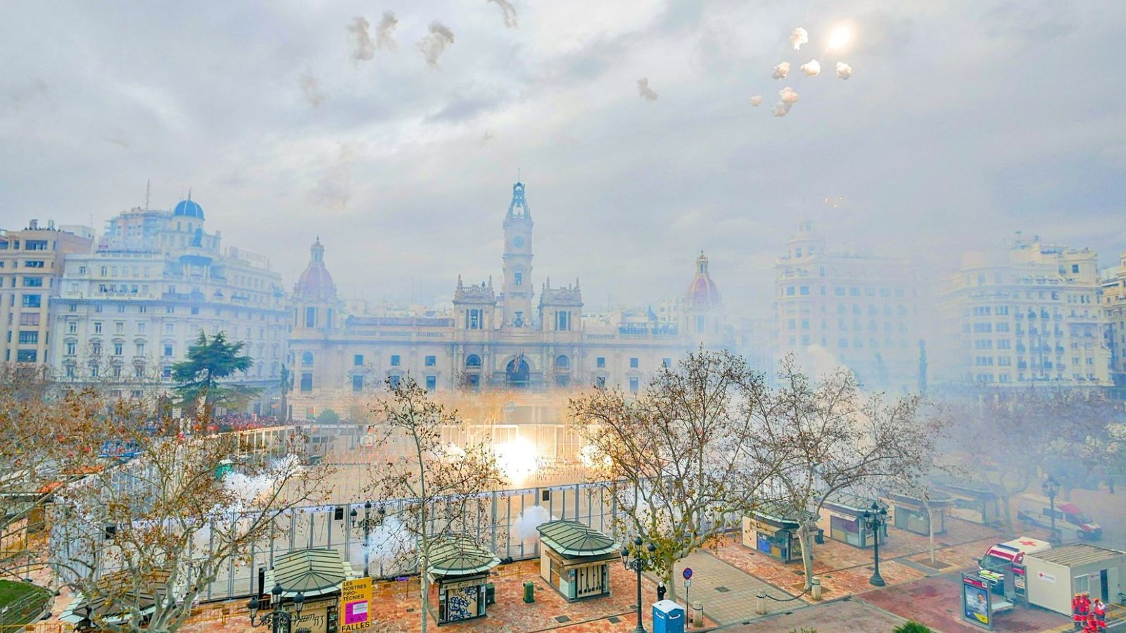 La segona mascletà de les Falles 2025 disparada per la pirotècnia Gironina este diumenge