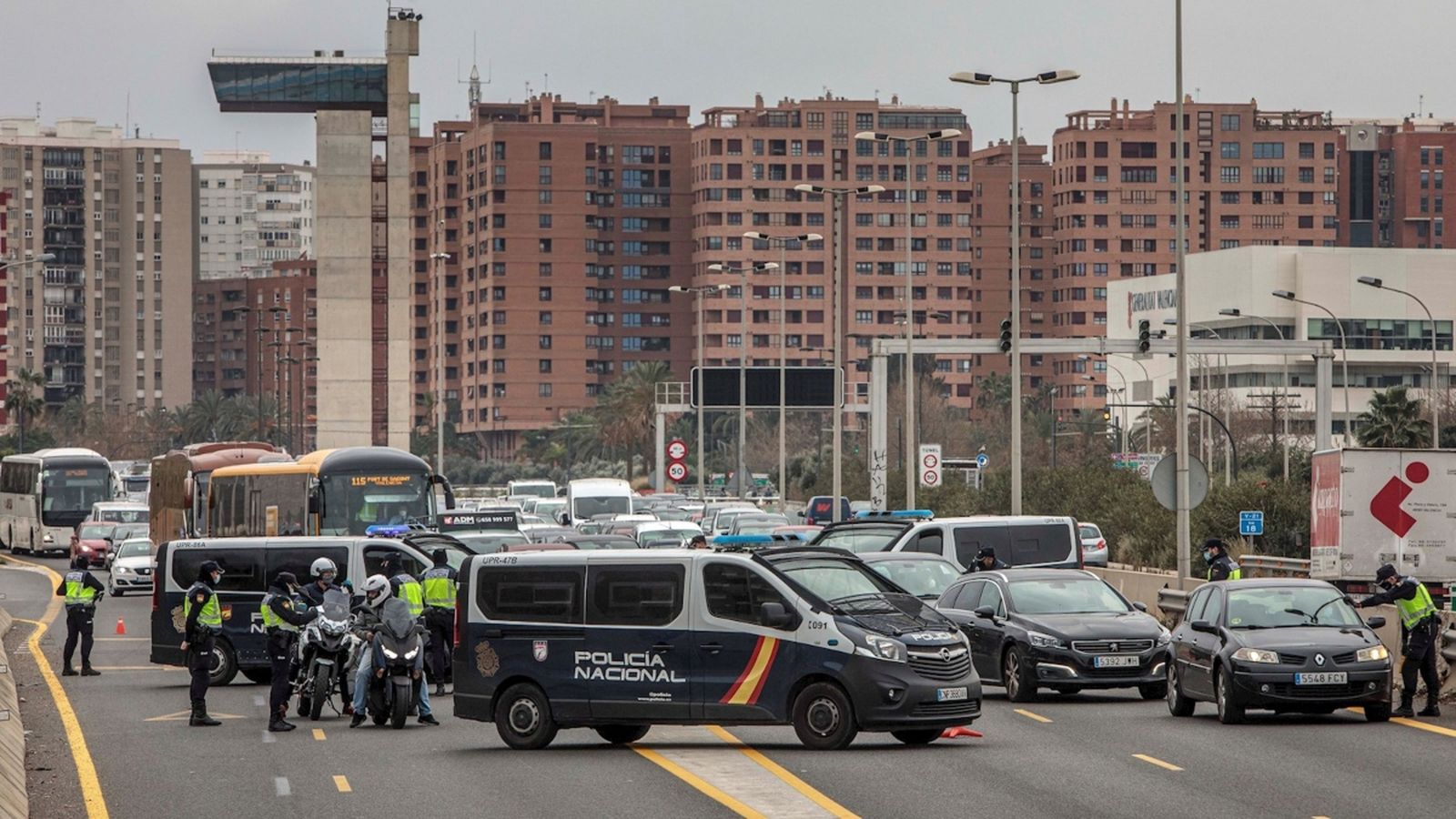 Controls a la ciutat de València pel tancament perimetral dels caps de setmana