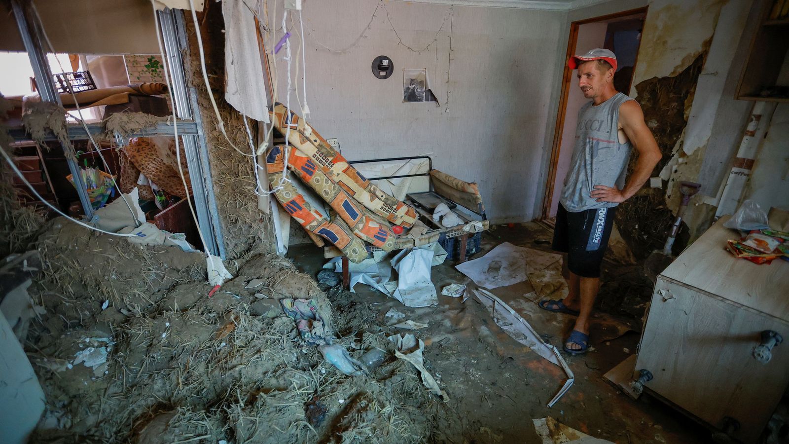 Casa danyada després de la inundació pel col·lapse de la presa Nova Kakhovka a la regió de Kherson, Ucraïna