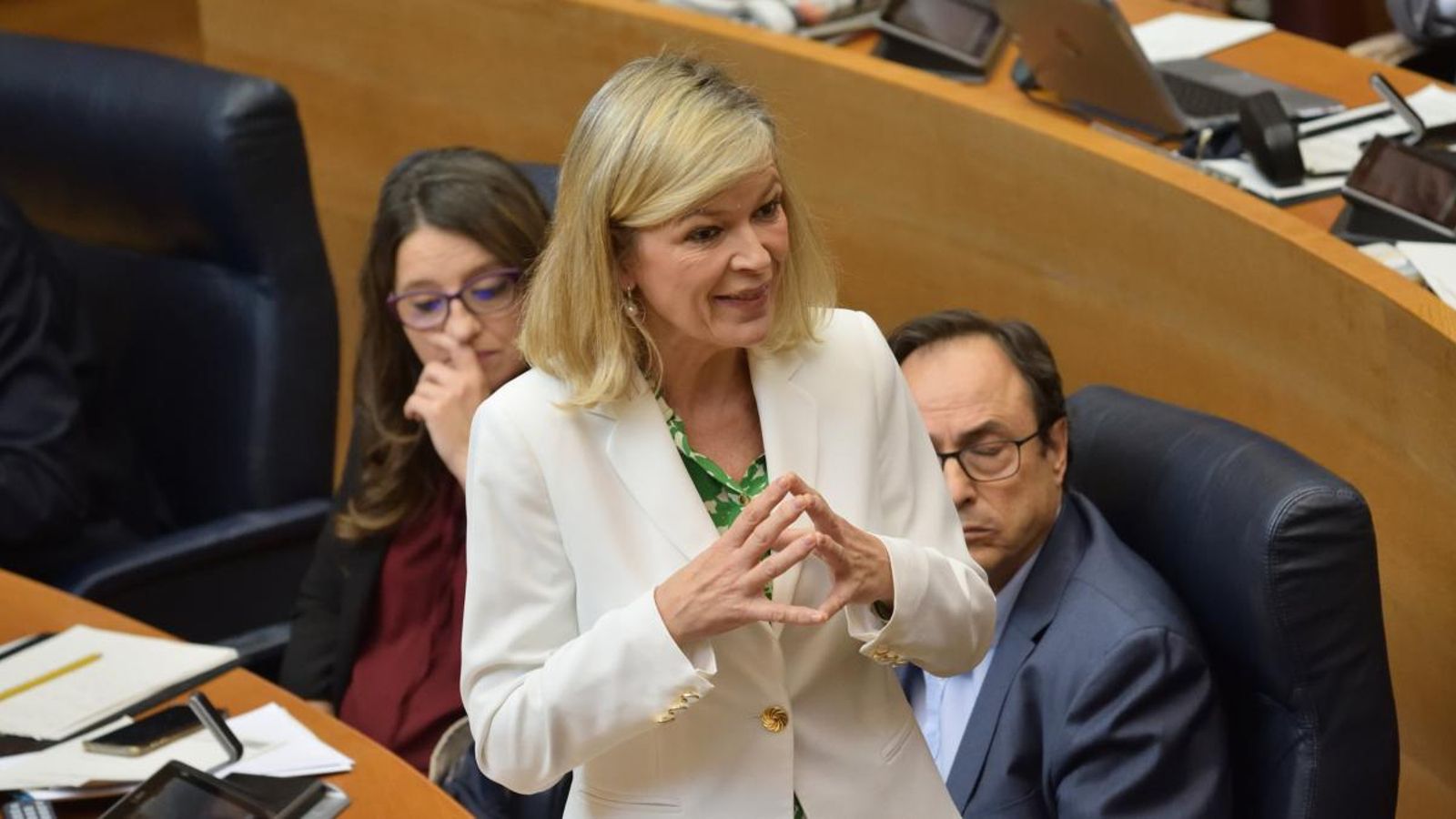 La consellera de Justícia Gabriela Bravo durant una sessió de control