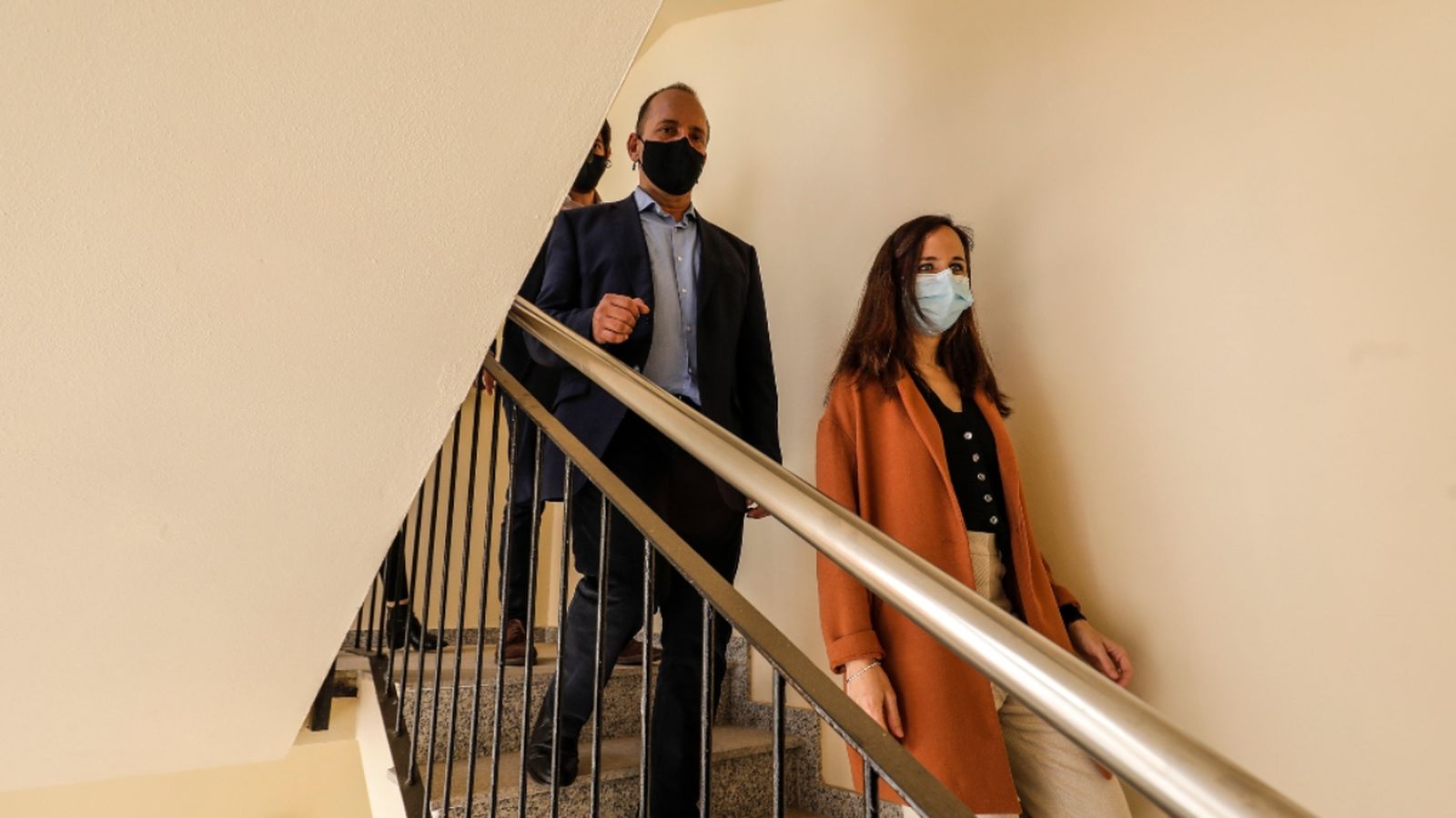 Ione Belarra visita vivienda pública a València