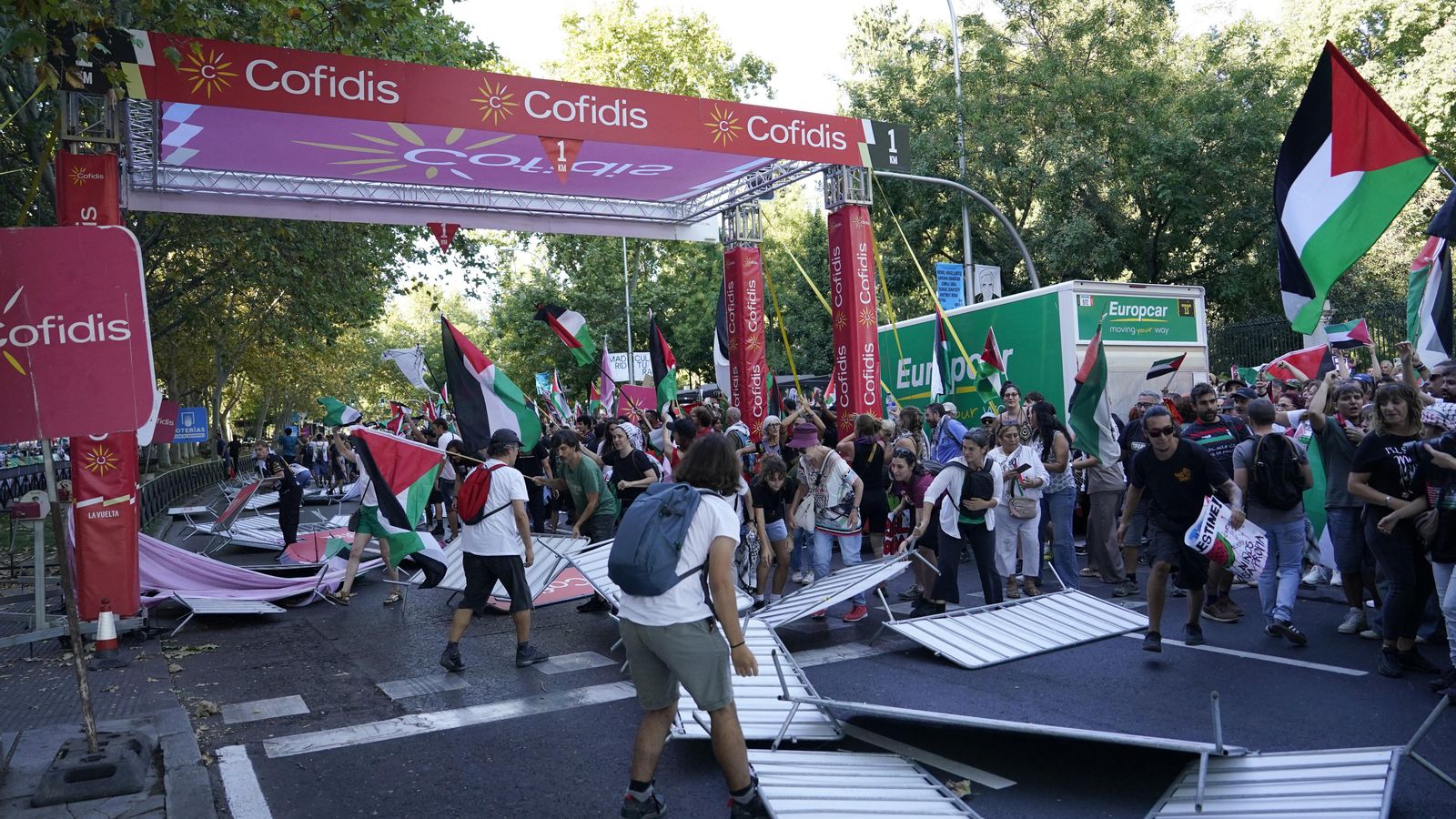 Les manifestacions propalestines tomben tanques en l'última etapa de la Vuelta en el centre de Madrid