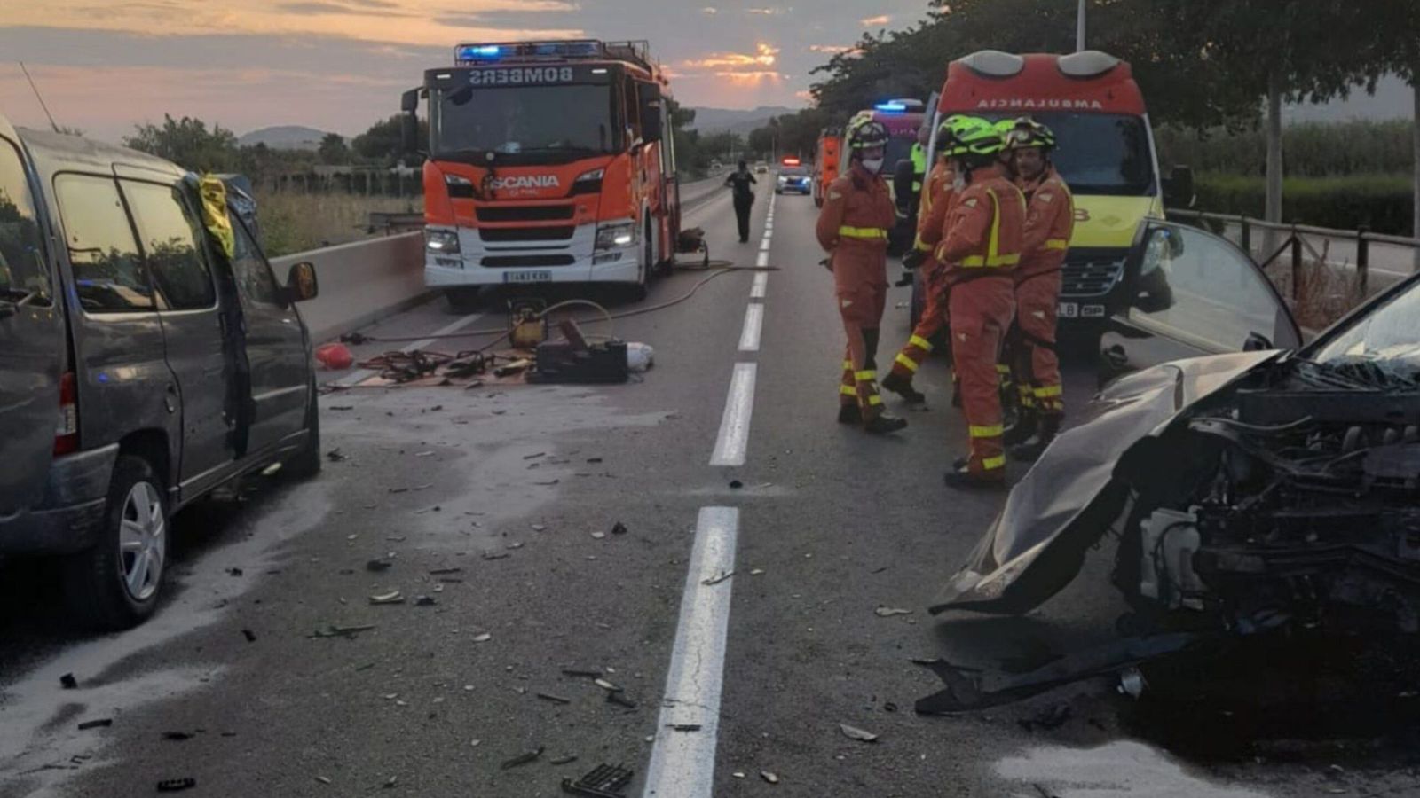Detingut un dels joves que viatjaven en el cotxe que va provocar l'accident de Puçol on van morir dos septuagenaris
