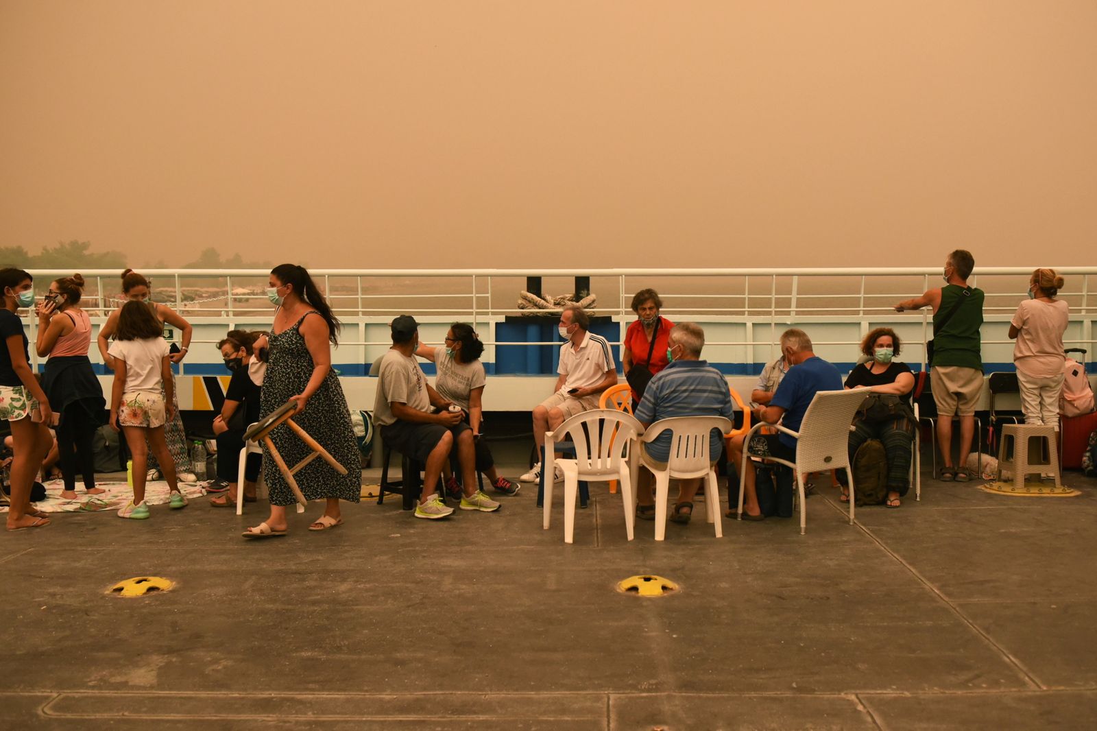 Diverses persones evacuades en ferri de l'illa d'Eubea