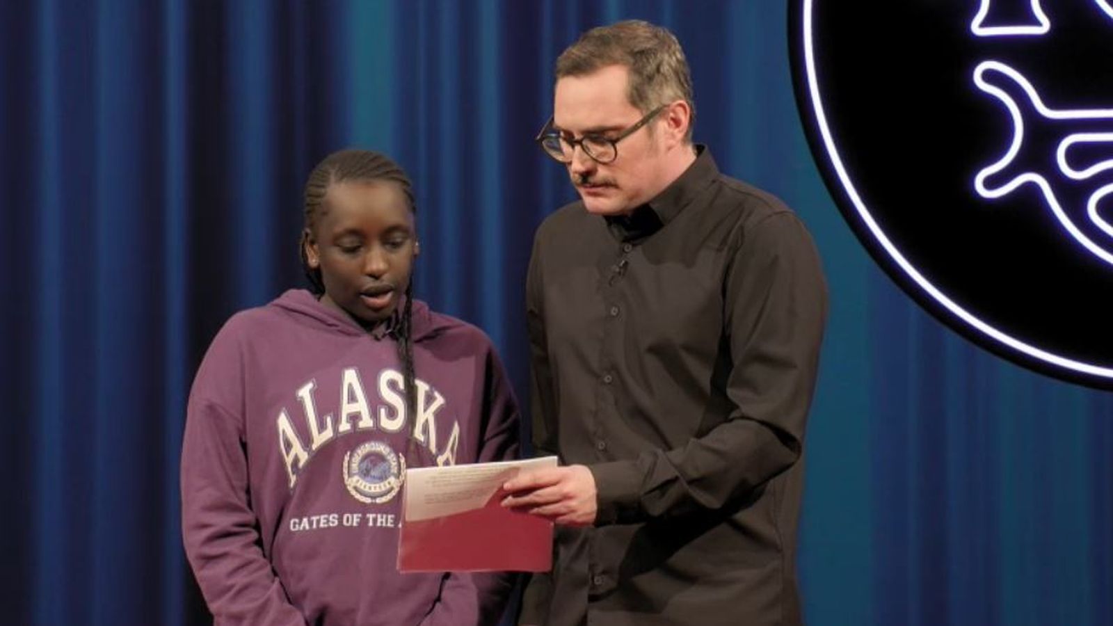 Yara demana ajuda a Pere Aznar durant el seu monòleg en '400'