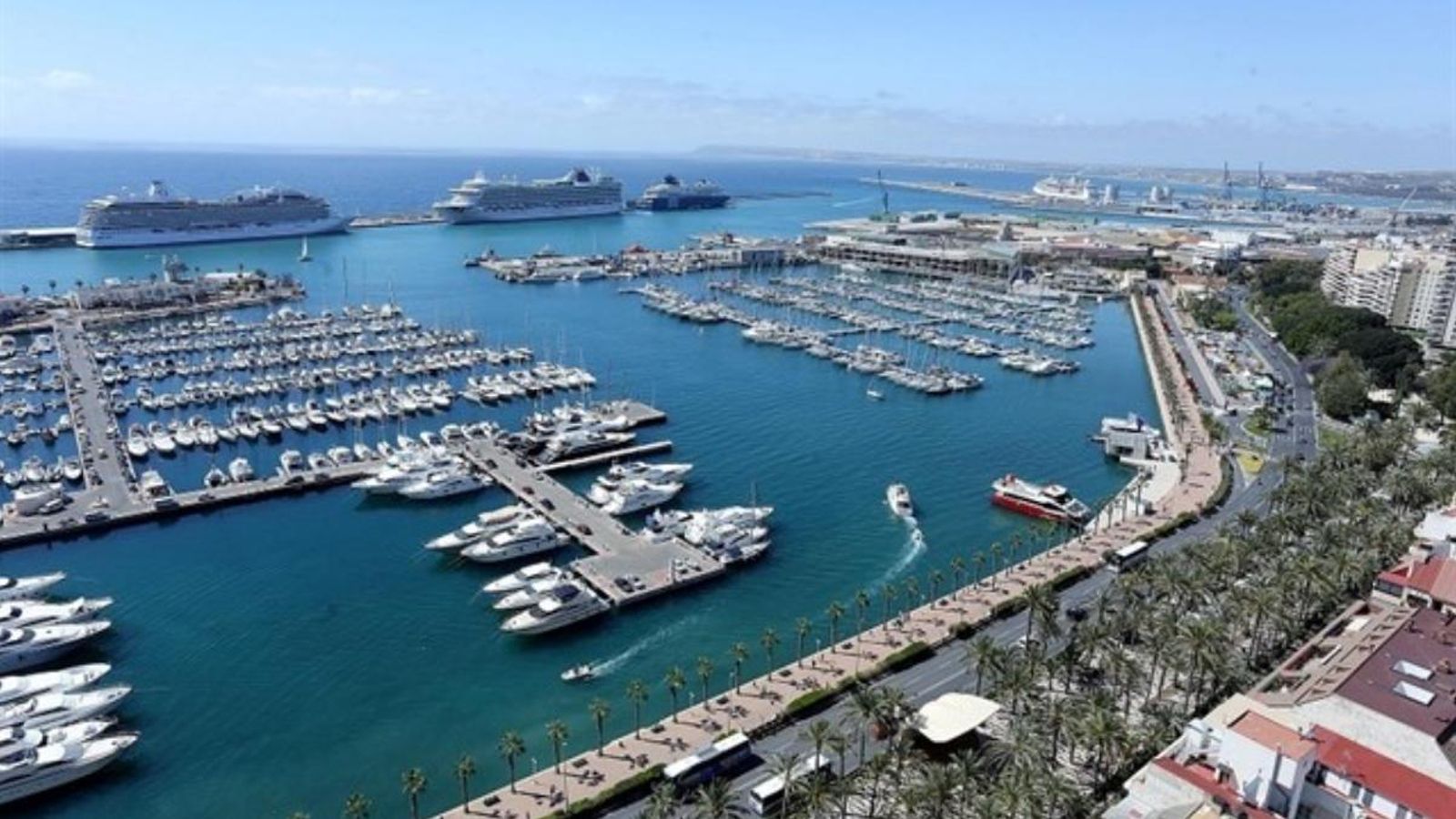 Declaració conjunta de tots els partits contra els 18 macrodepòsits al port d\'Alacant
