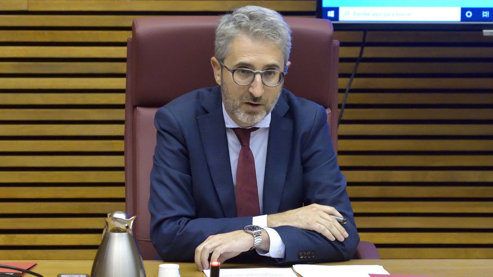 El conseller d'Economia i Hisenda, Arcadi España, en la Comissió d'Economia, Hisenda i Pressupostos de les Corts