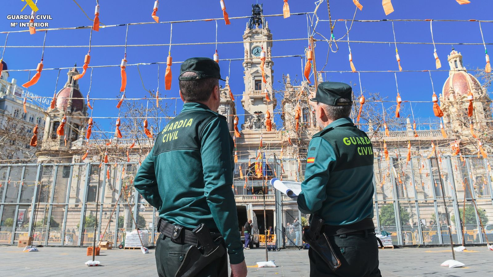 La Guàrdia Civil revisa la pirotècnia de la Mascletà