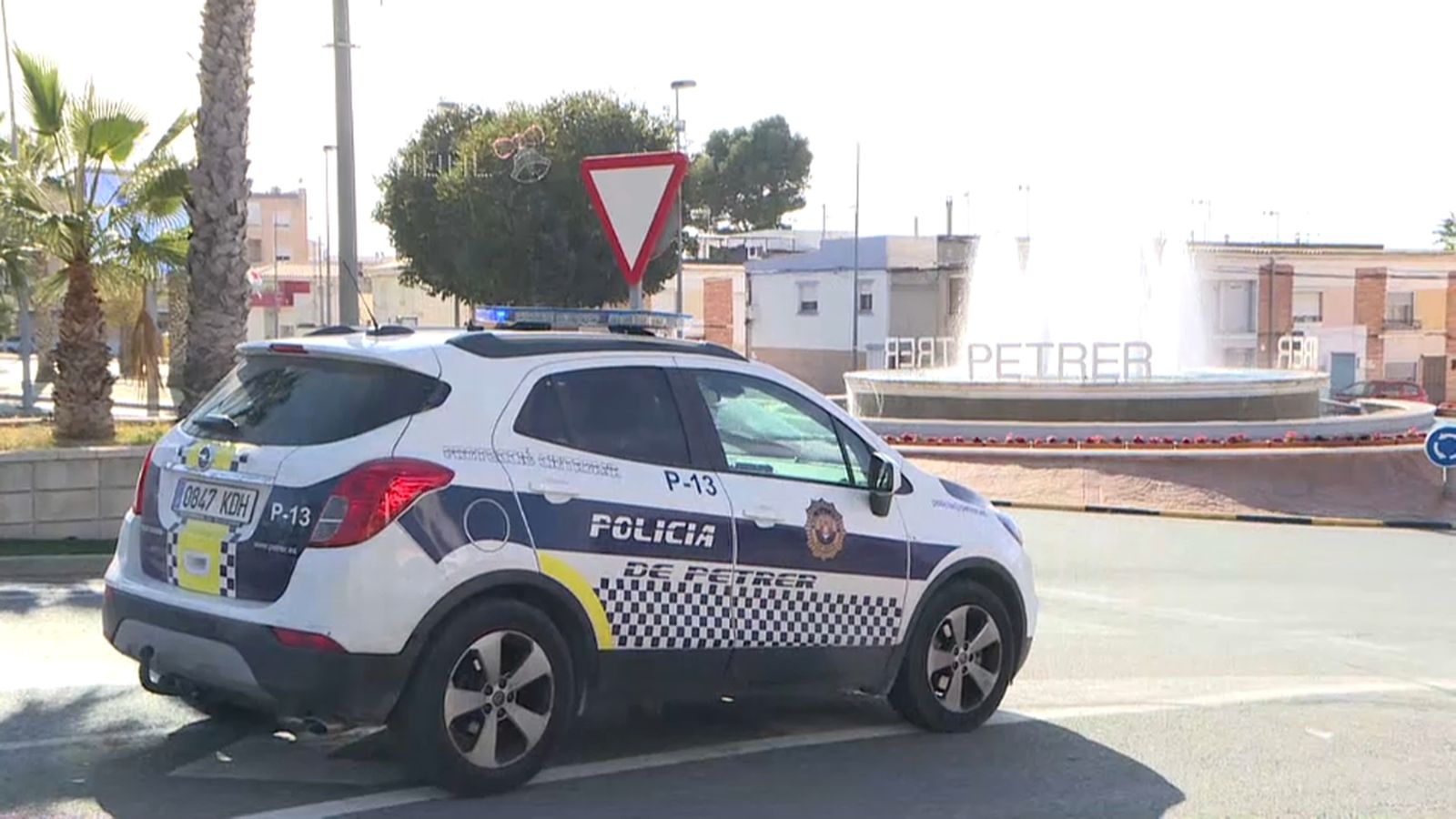 Control policial en l'entrada de Petrer