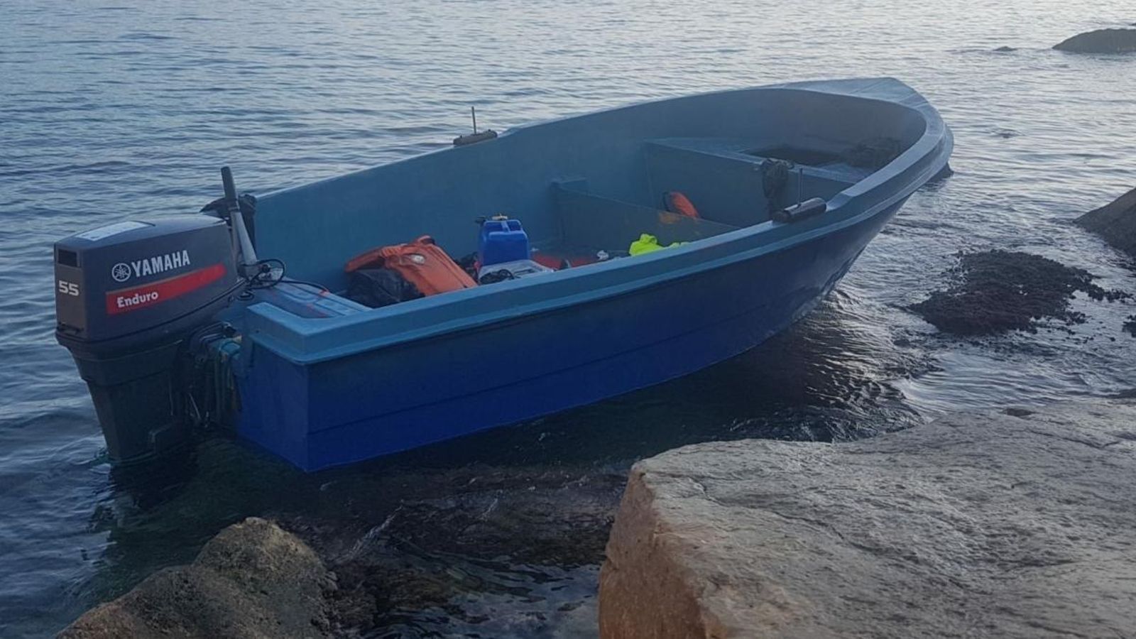 La Policia Nacional se'ls ha emportat a la comissaria de Benidorm