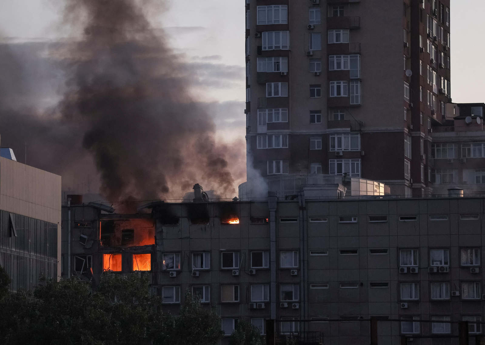Incendi d'un edifici a Kíiv / Gleb Garanich (Reuters)