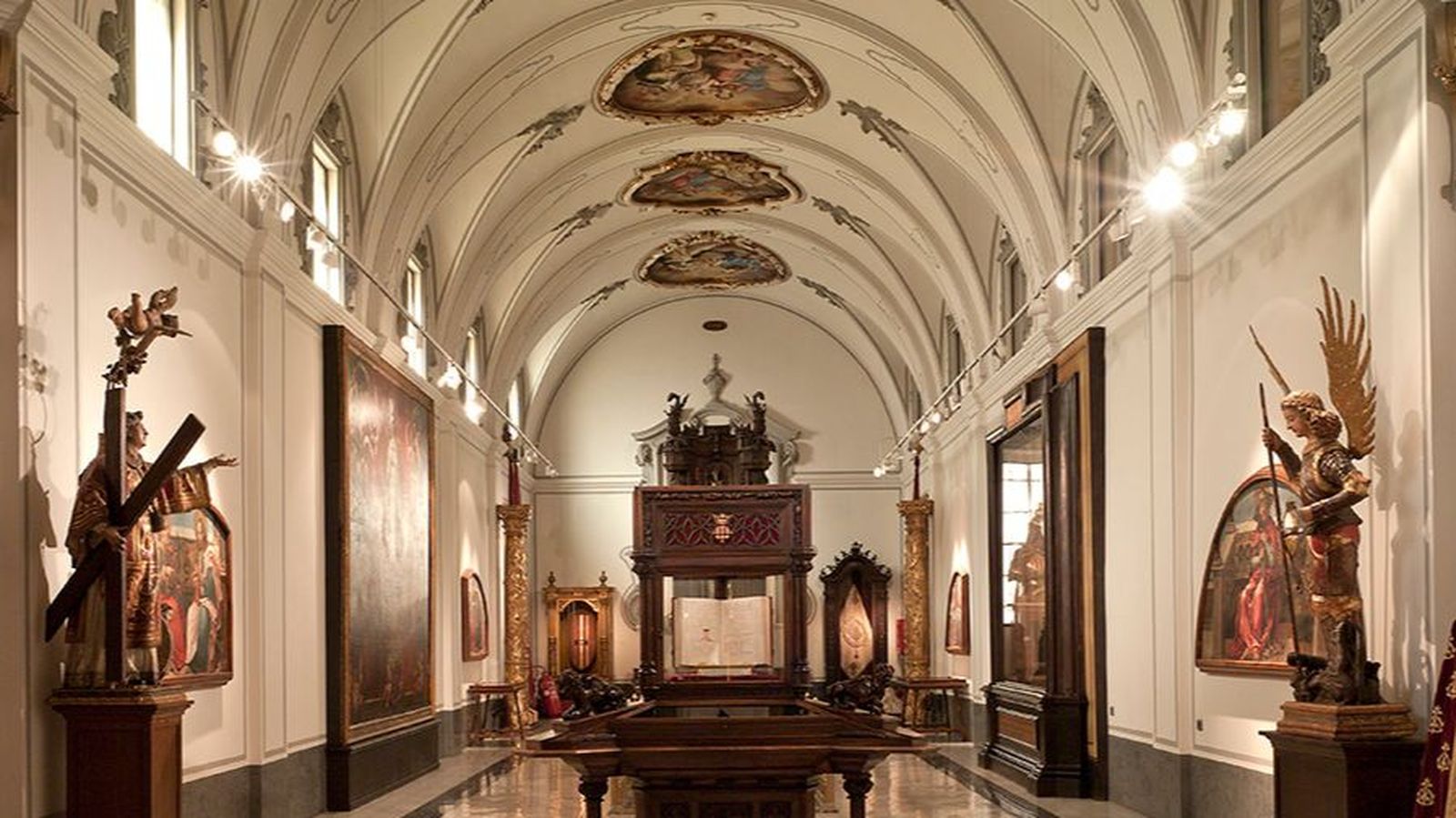 Imatge d'una galeria interior de l'Ajuntament de València