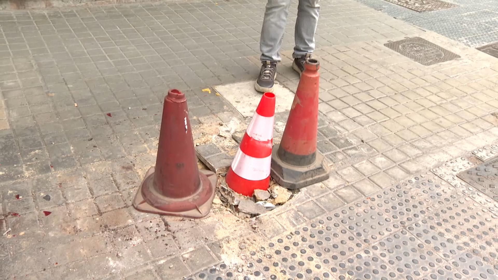 Lloc on es trobava el fanal que s’ha partit en dos Lloc on es trobava el fanal que s’ha partit en dos