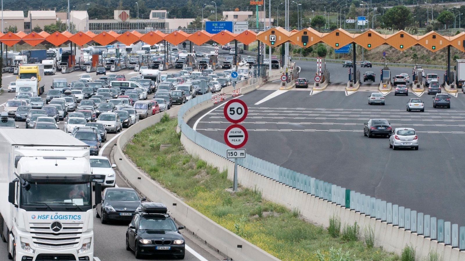 Comença l'operació eixida d'agost amb incertesa sobre l'evolució del coronavirus