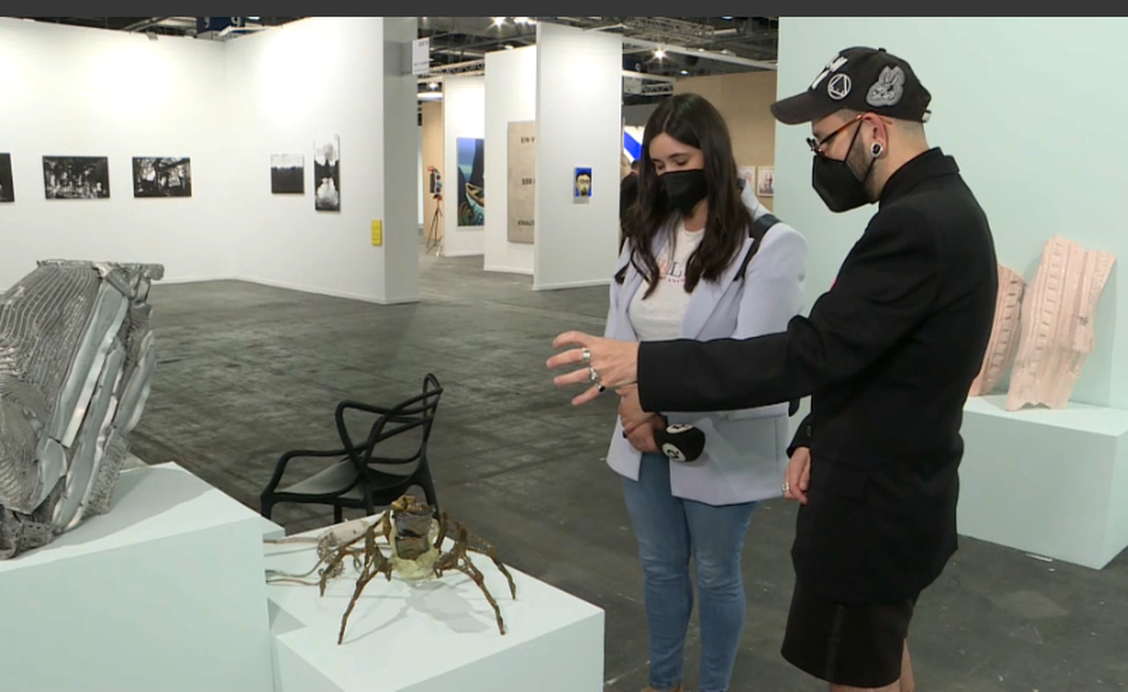 Imatge de l'estand de la Galeria House of Chappaz de València a ARCO, amb Ismael Chappazz