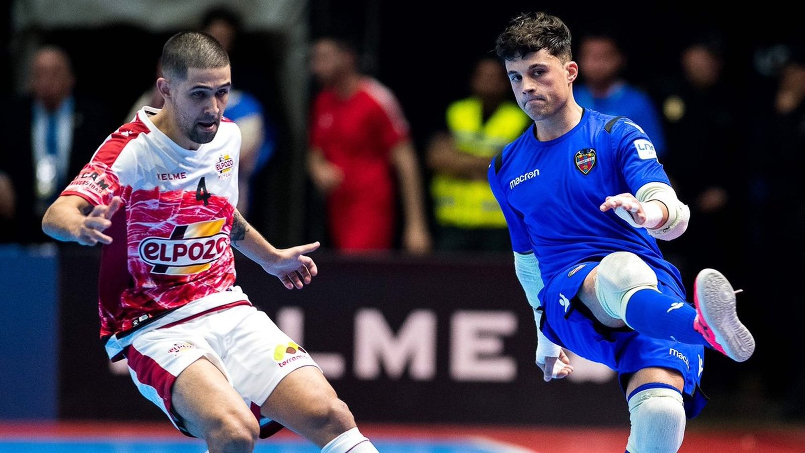 Moment del xoc entre el Llevant i el Pozo Múrcia