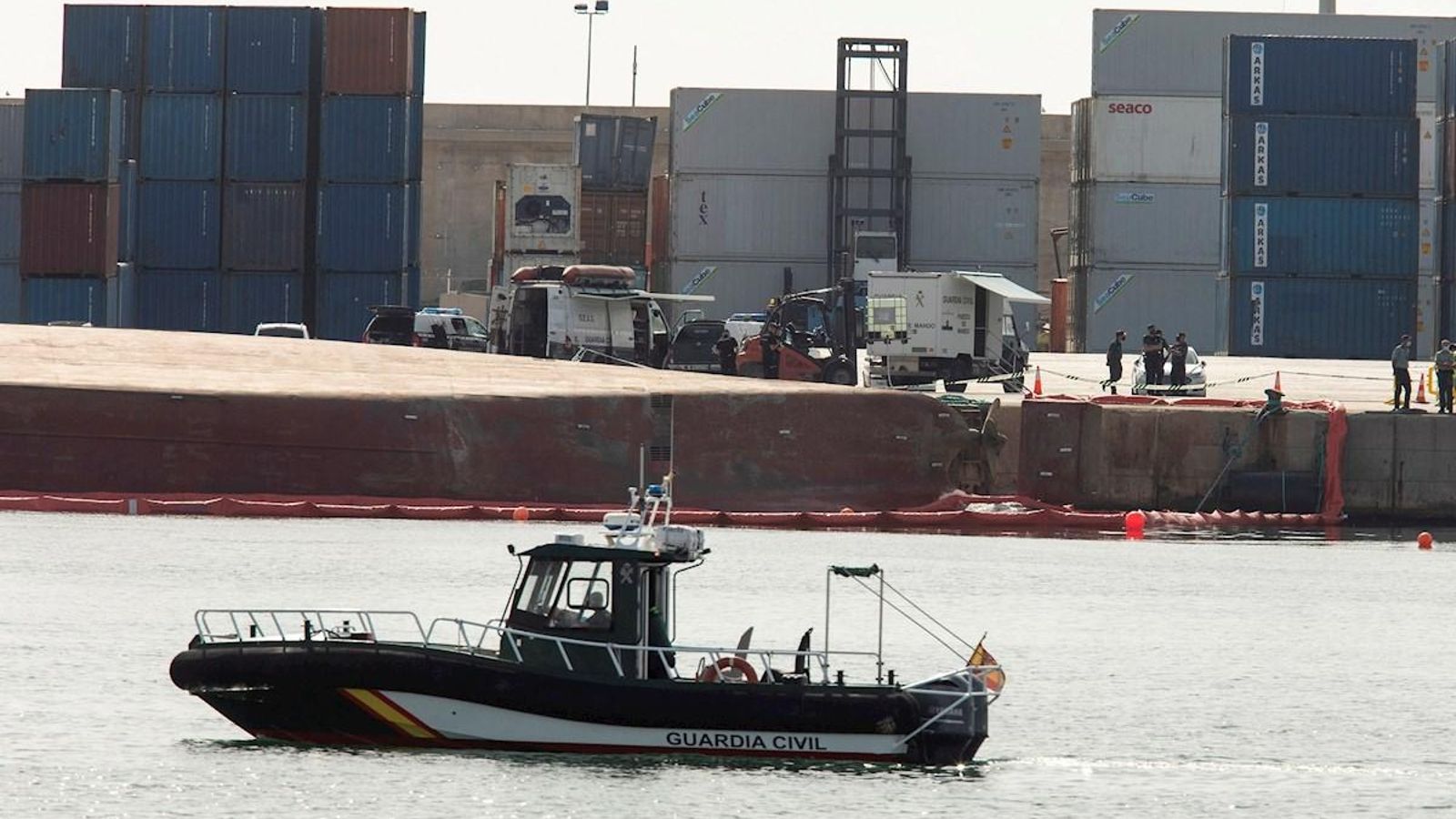 Recerca de l'estibador desaparegut al Port de Castelló