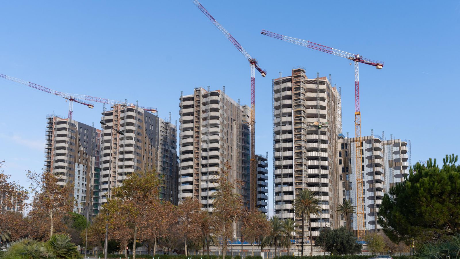 Pisos en construcció a València (arxiu)