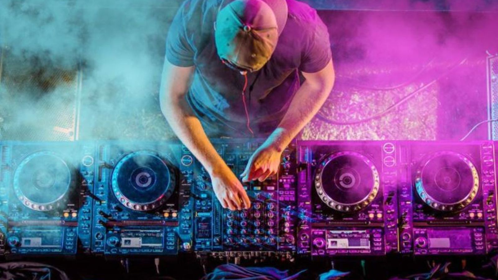 03.11.2021 | “La vida en una cançó”, Sierra Leona i on estudiar per a ser DJ a les comarques valencianes