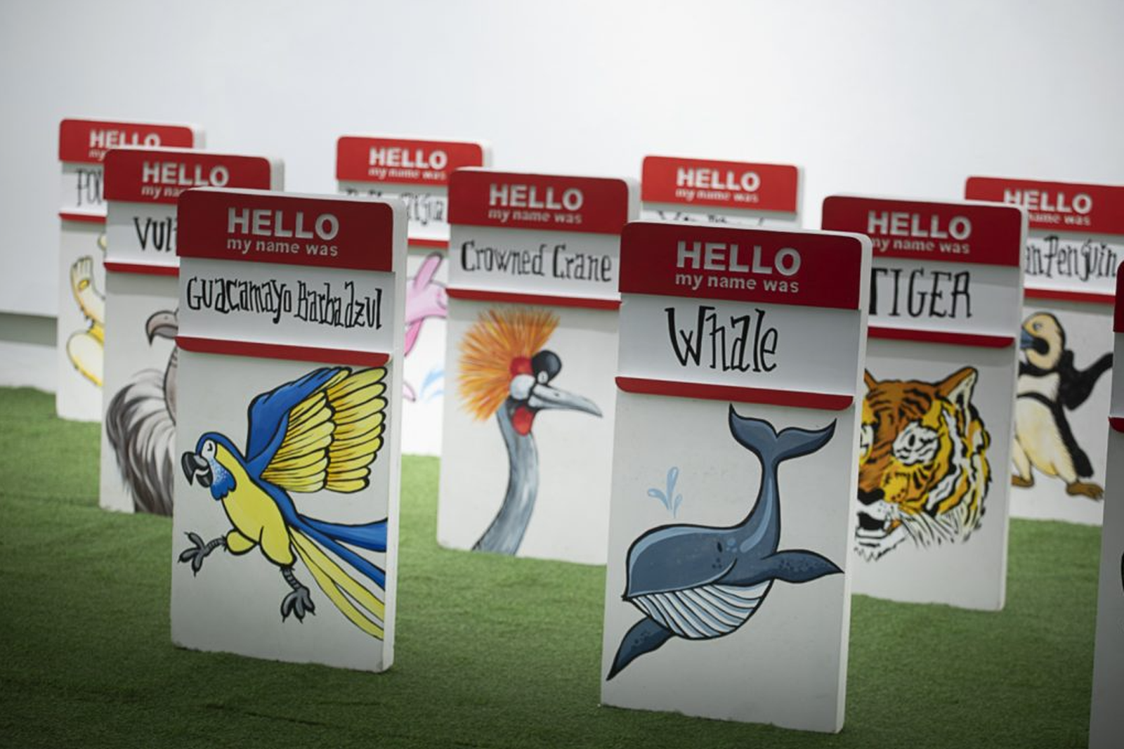 Una de les peces de l'exposició 'Emergency on Planet Earth' al Centre del Carme