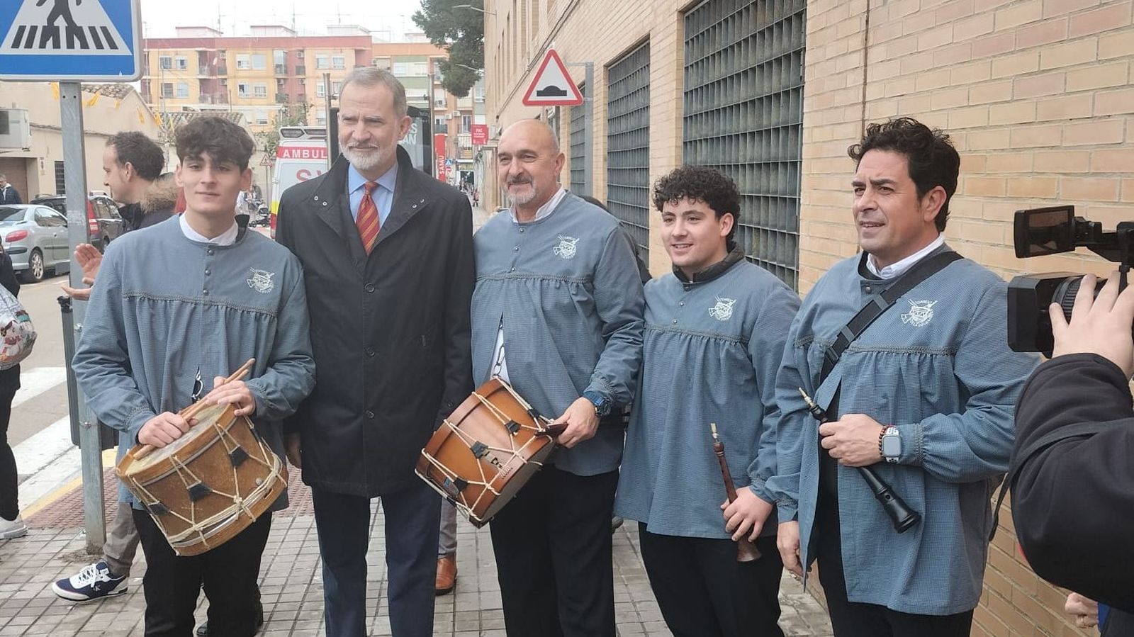 Felip VI visita les falles de Torrent