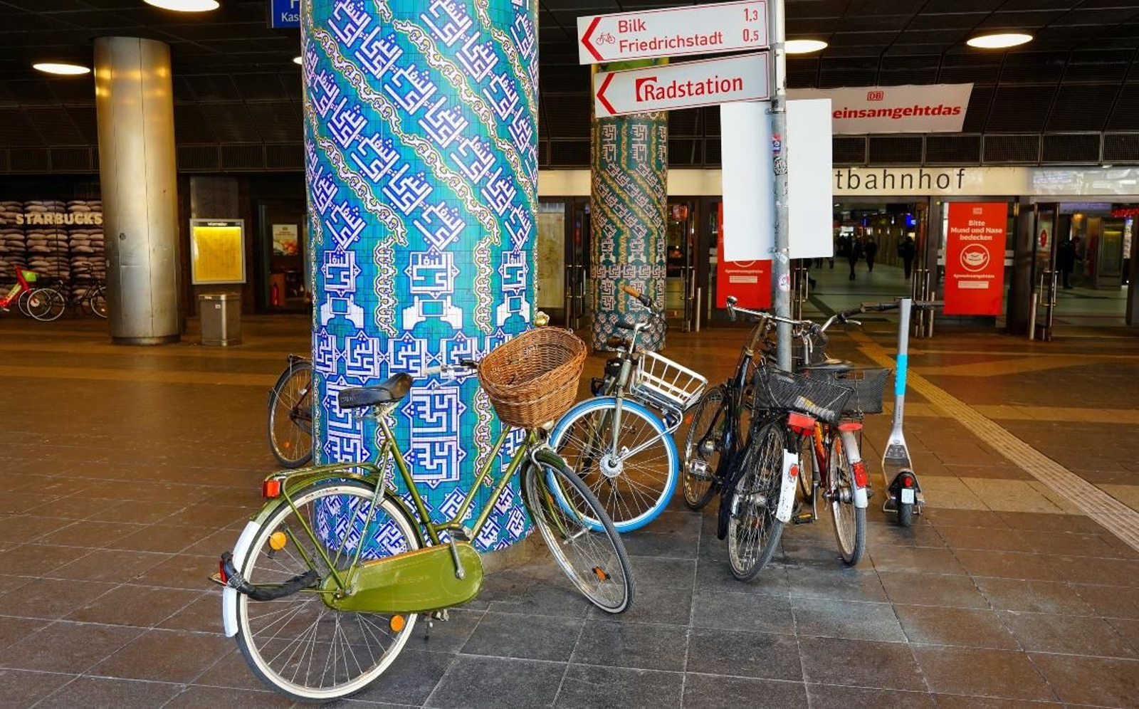 És més fàcil i divertit descobrir Düsseldorf en bicicleta