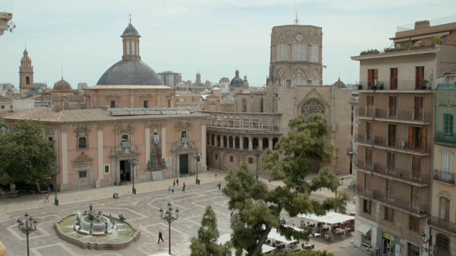 Molts dels edificis que envolten la plaça de la Mare de Déu de València estan vinculats amb la família Borja