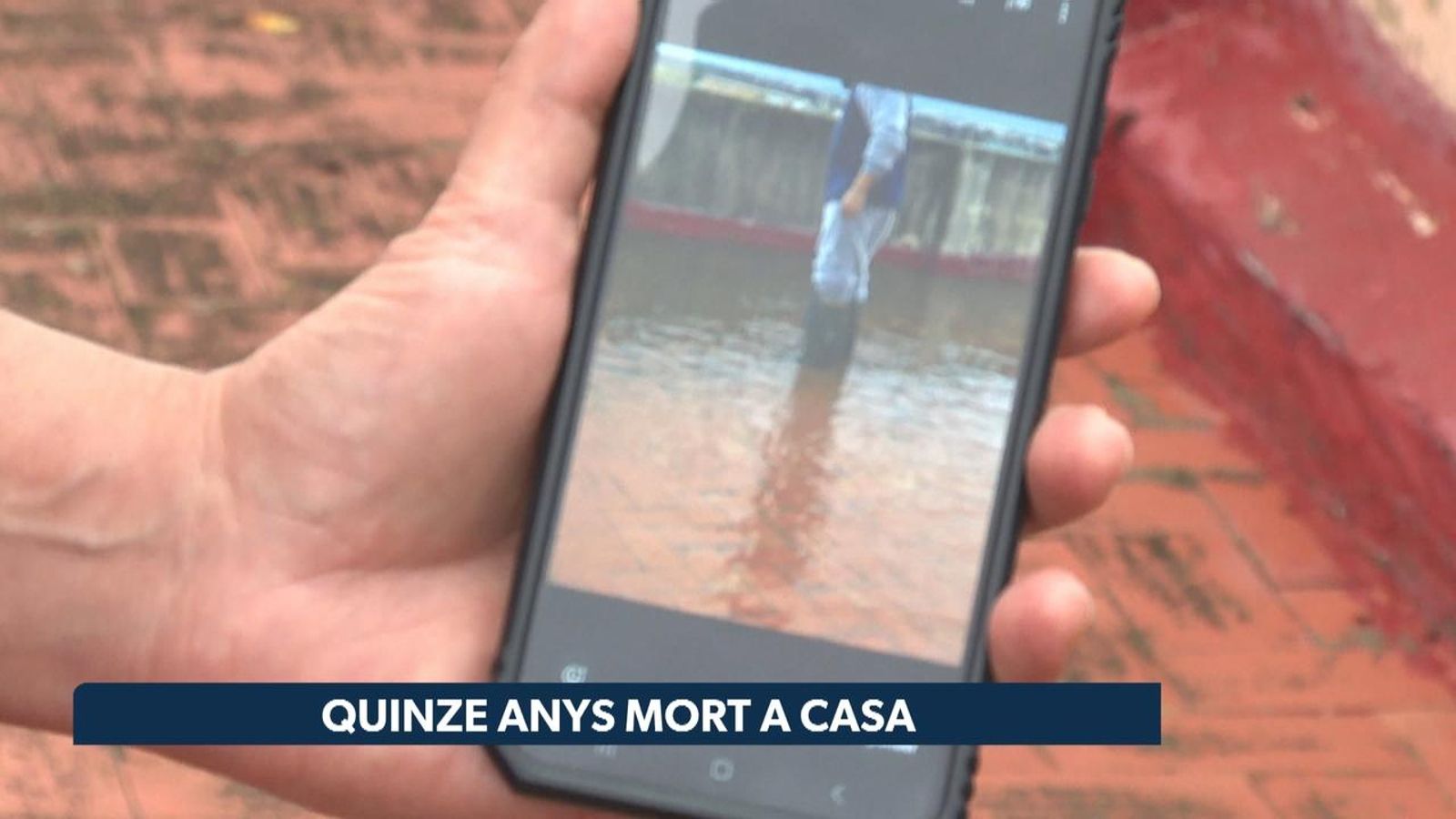 Quinze anys mort a casa