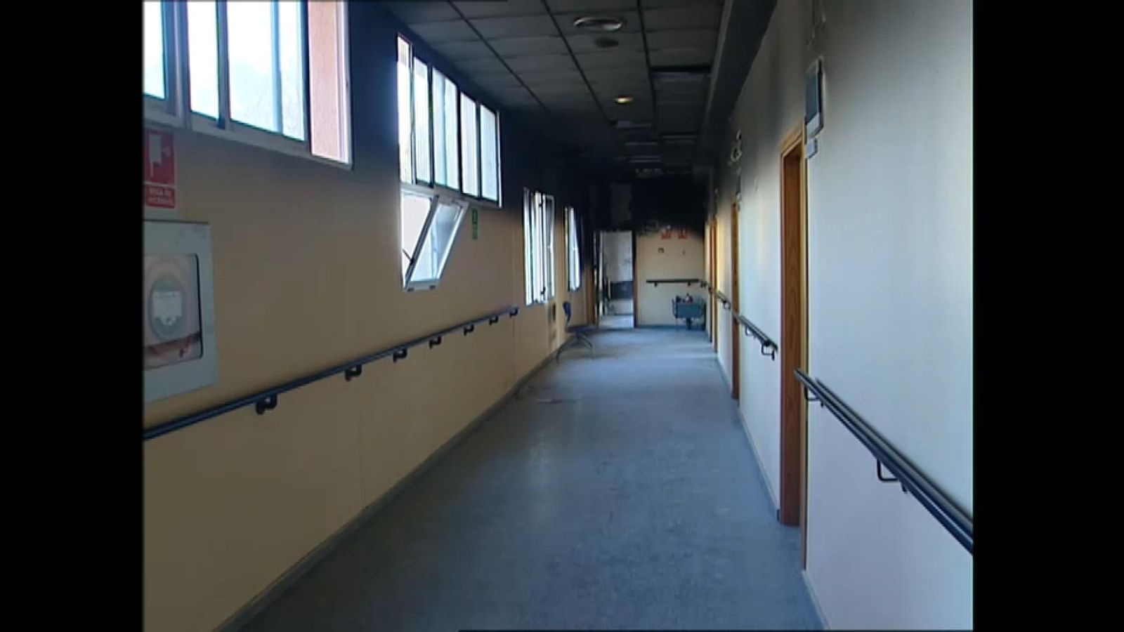 Un dels corredors afectats per l'incendi de la residència de Massamagrell, on van morir cinc persones el 2006