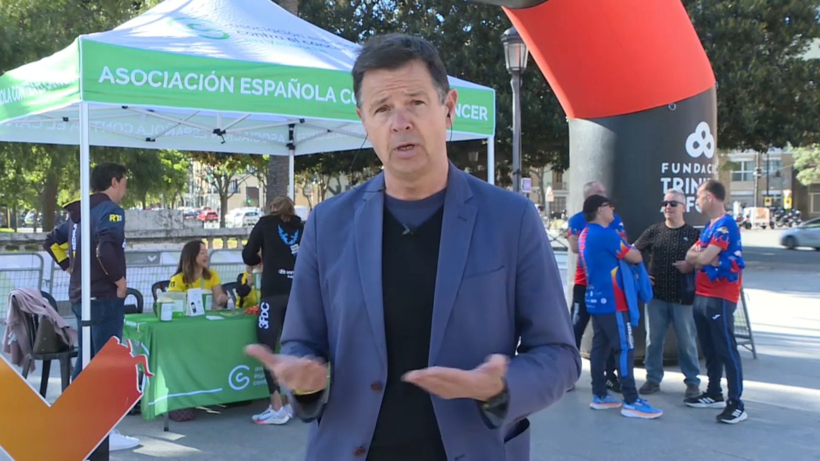 Javier Llombart, gerent de l’Associació Espanyola Contra el Càncer València, durant la seua intervenció en 'Les notícies del matí'