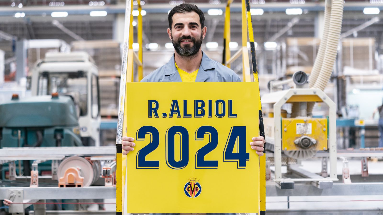 Raül Albiol renova fins a 2024 amb el Vila-real