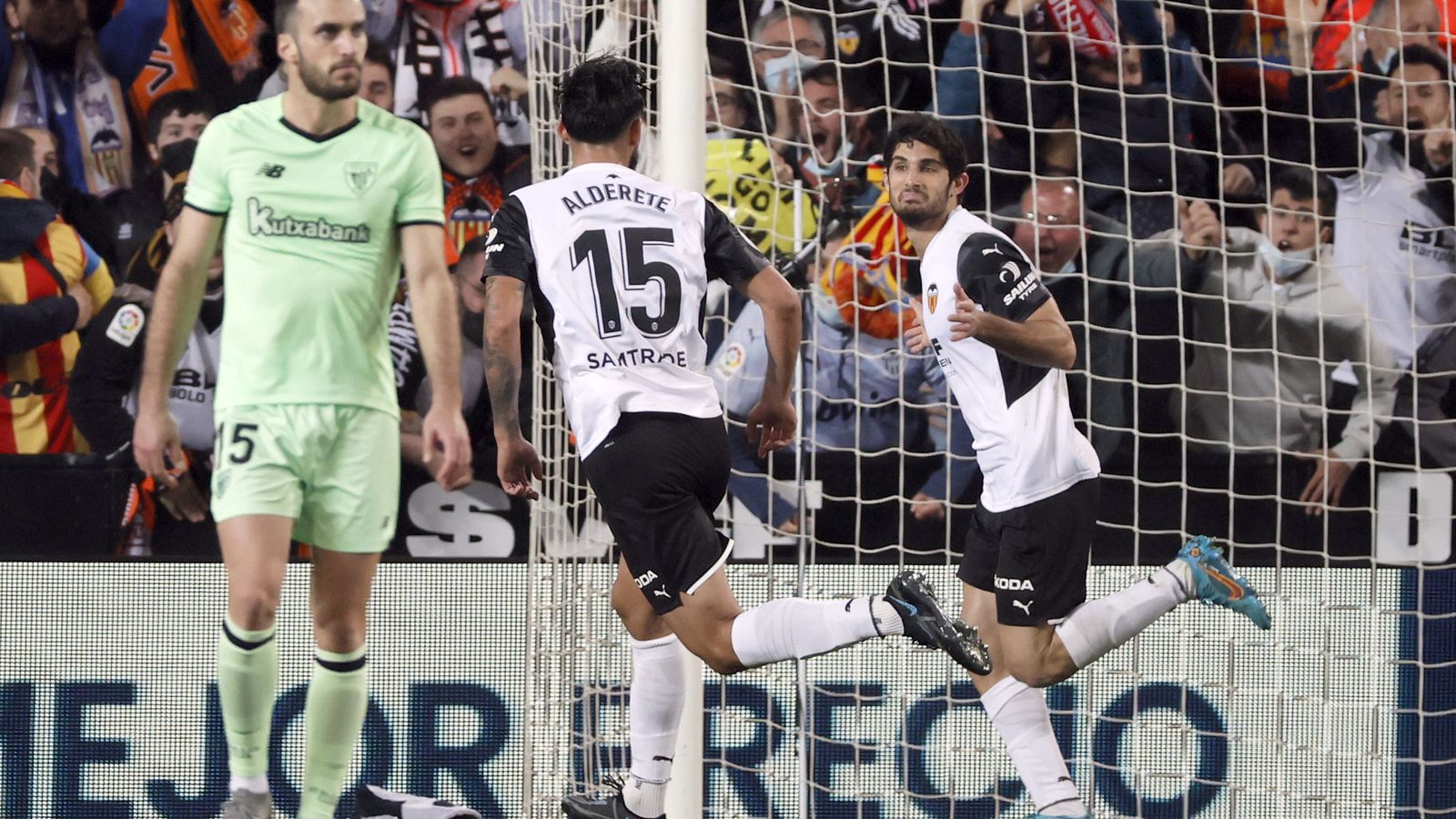Guedes celebra el gol a l'Athletic Club