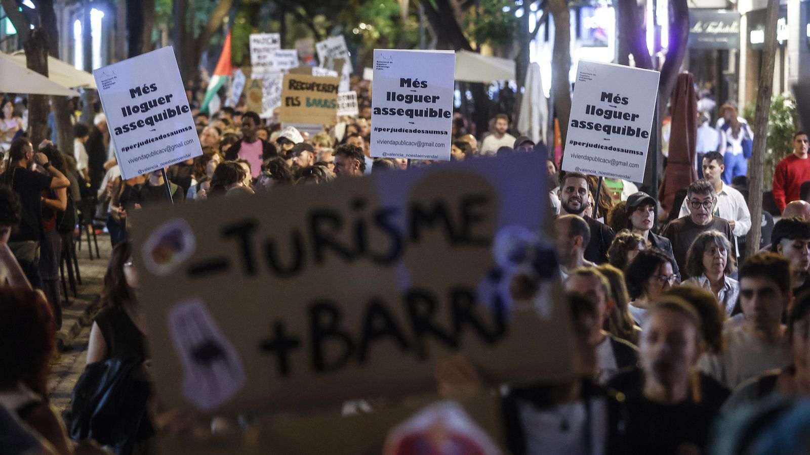 Manifestació per l'habitatge realitzada a València a l'abril