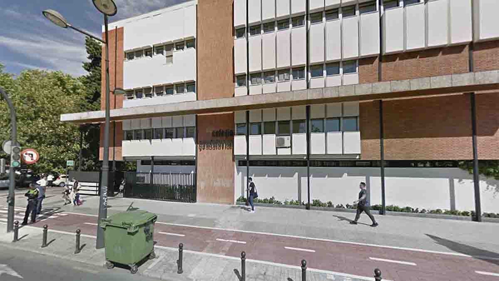 Façana del col·legi privat Guadalaviar, a València