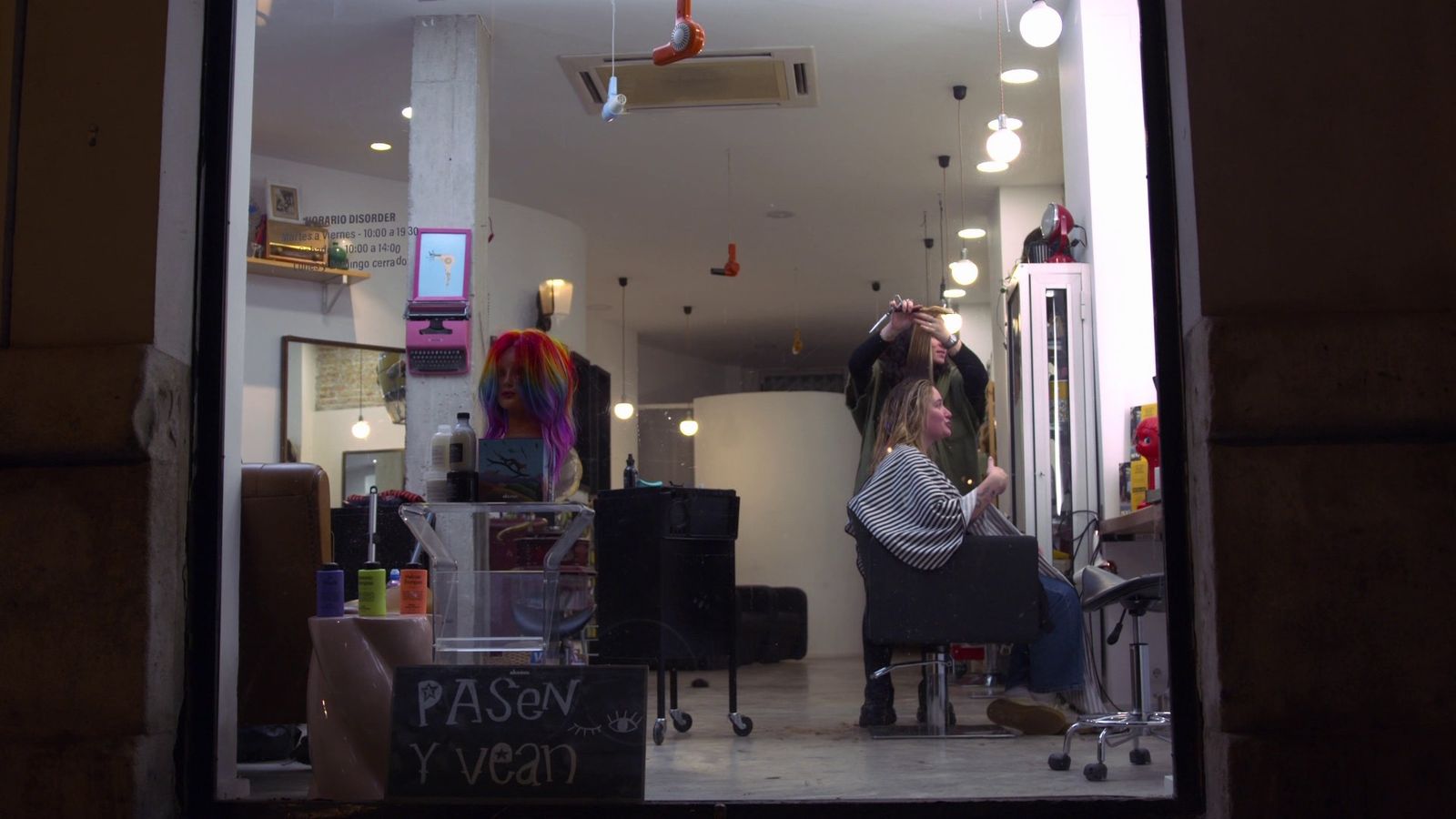 La perruqueria, punt de trobada